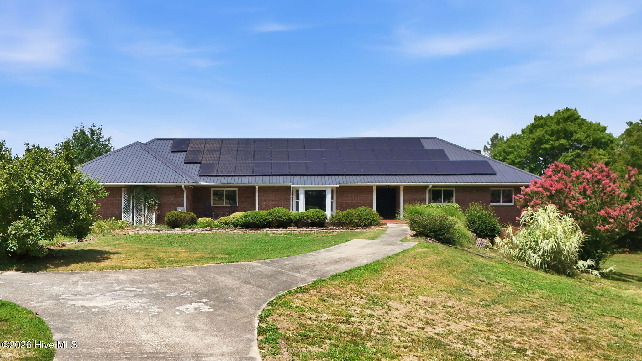 124 Riverside Road Property Photo 1