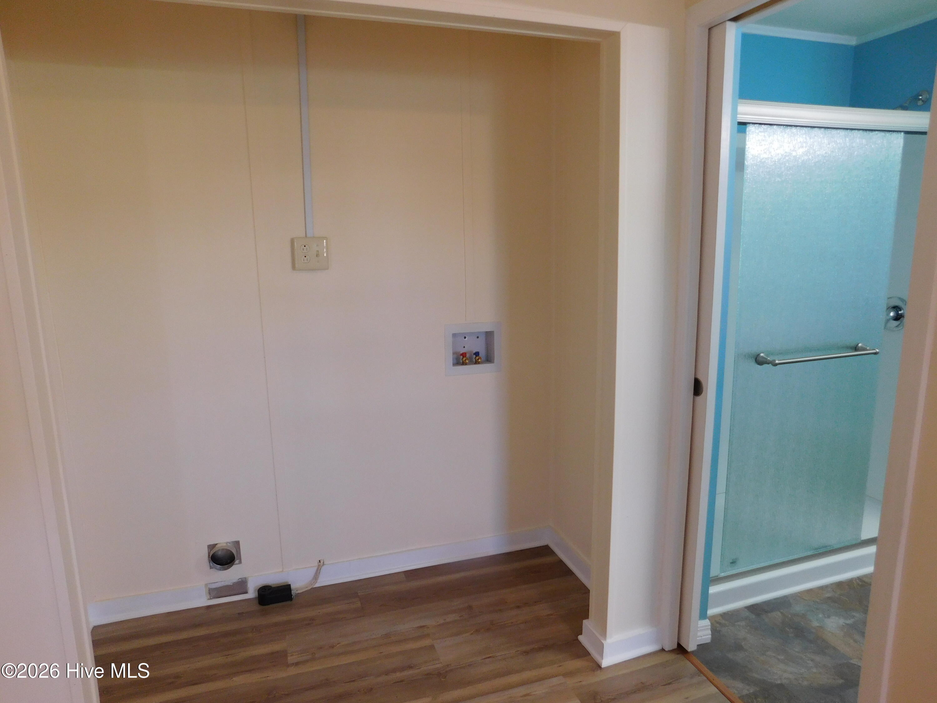423 Bouy Street Property Photo 17