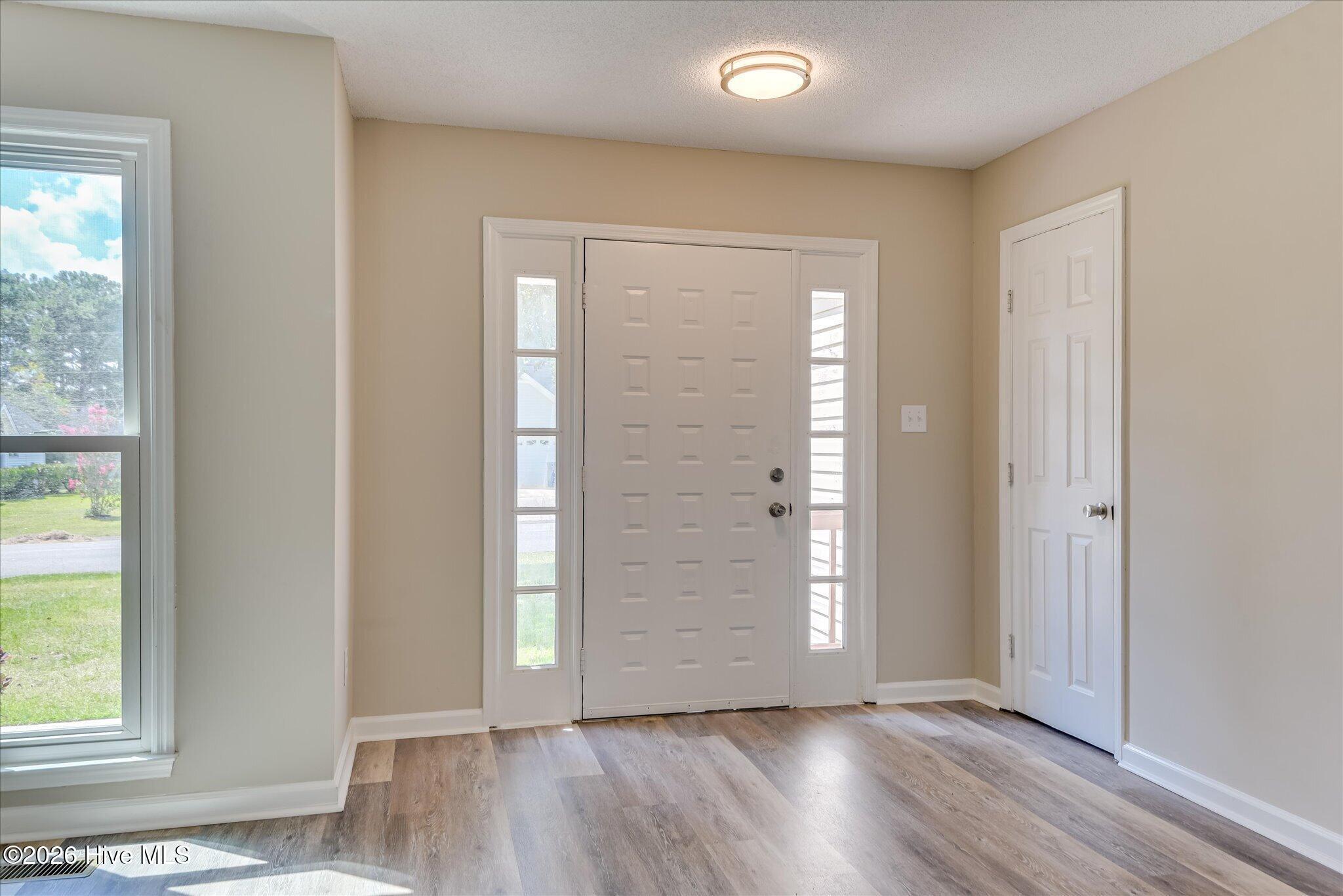 114 Robinwood Drive Property Photo 3