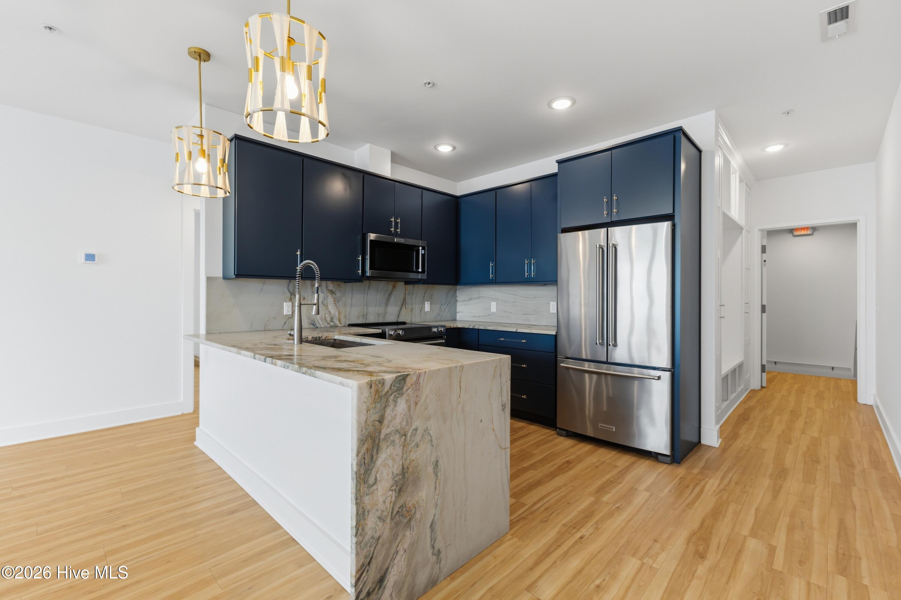 120 N Lake Park Boulevard 200 Property Photo 11