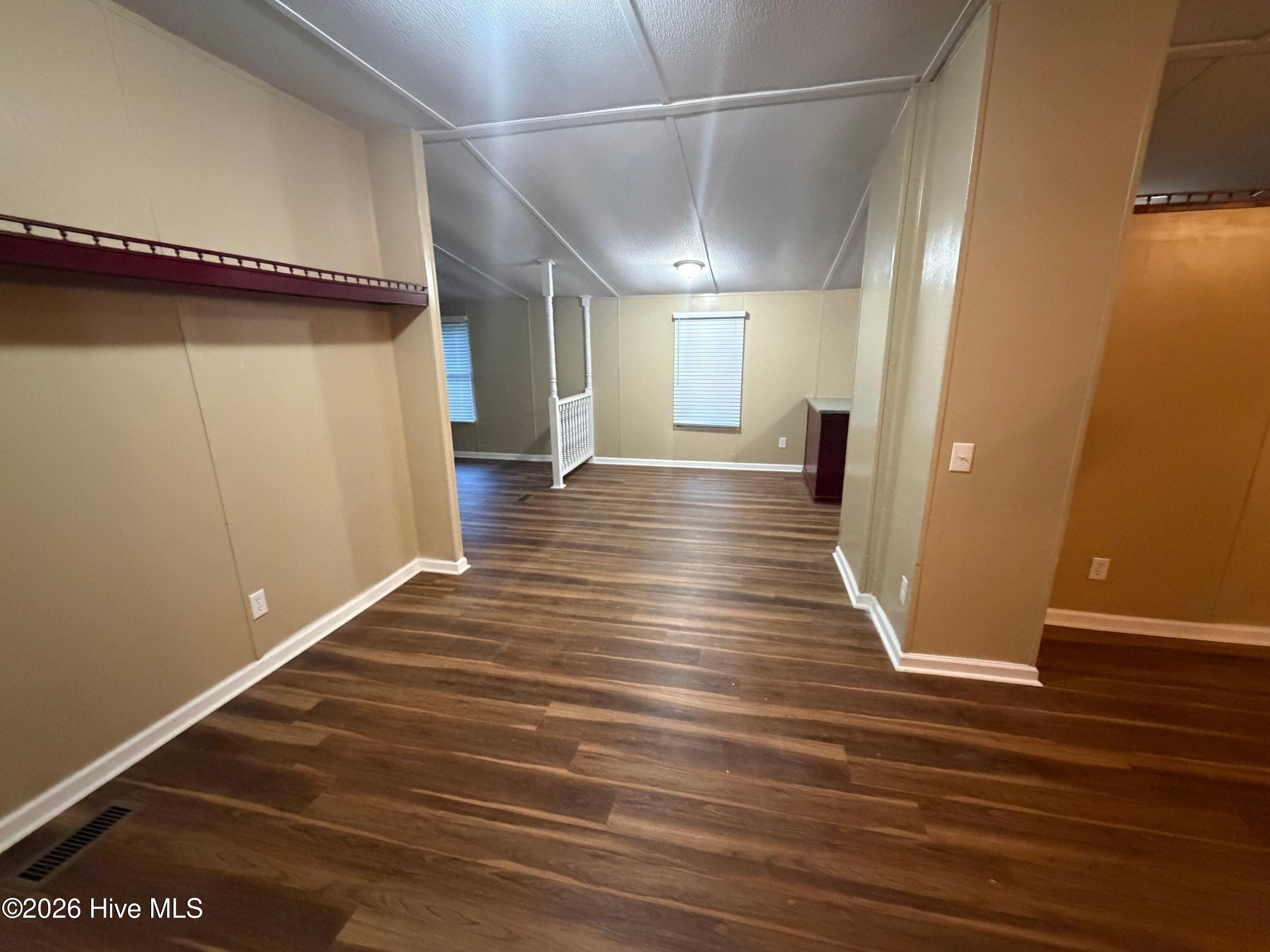 1110 E Northern Boulevard Property Photo 6