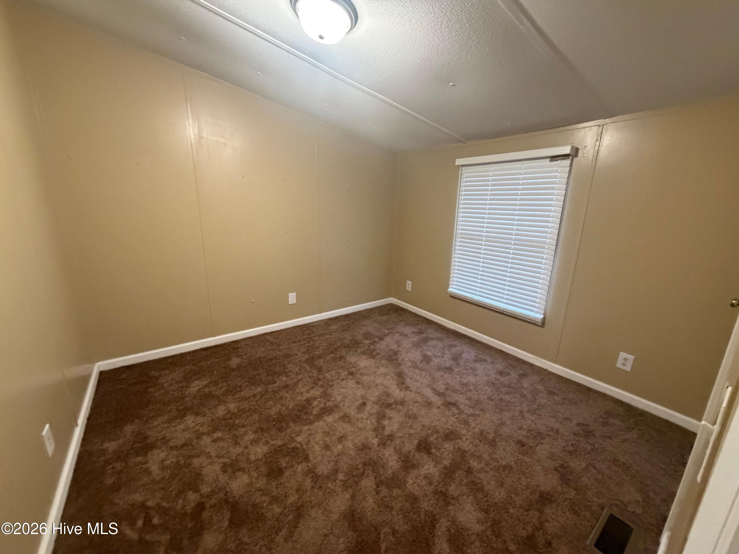 1110 E Northern Boulevard Property Photo 21