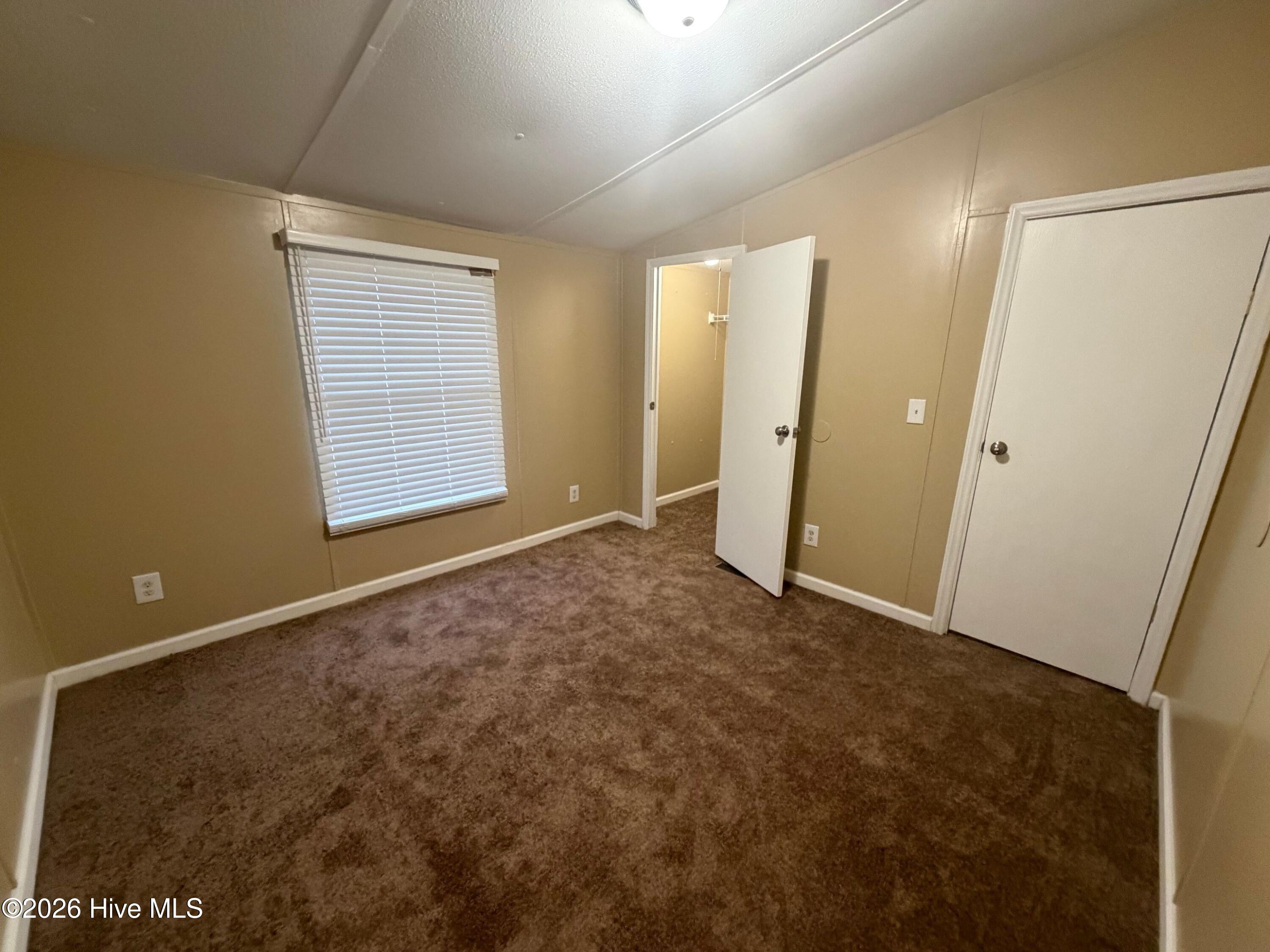 1110 E Northern Boulevard Property Photo 23