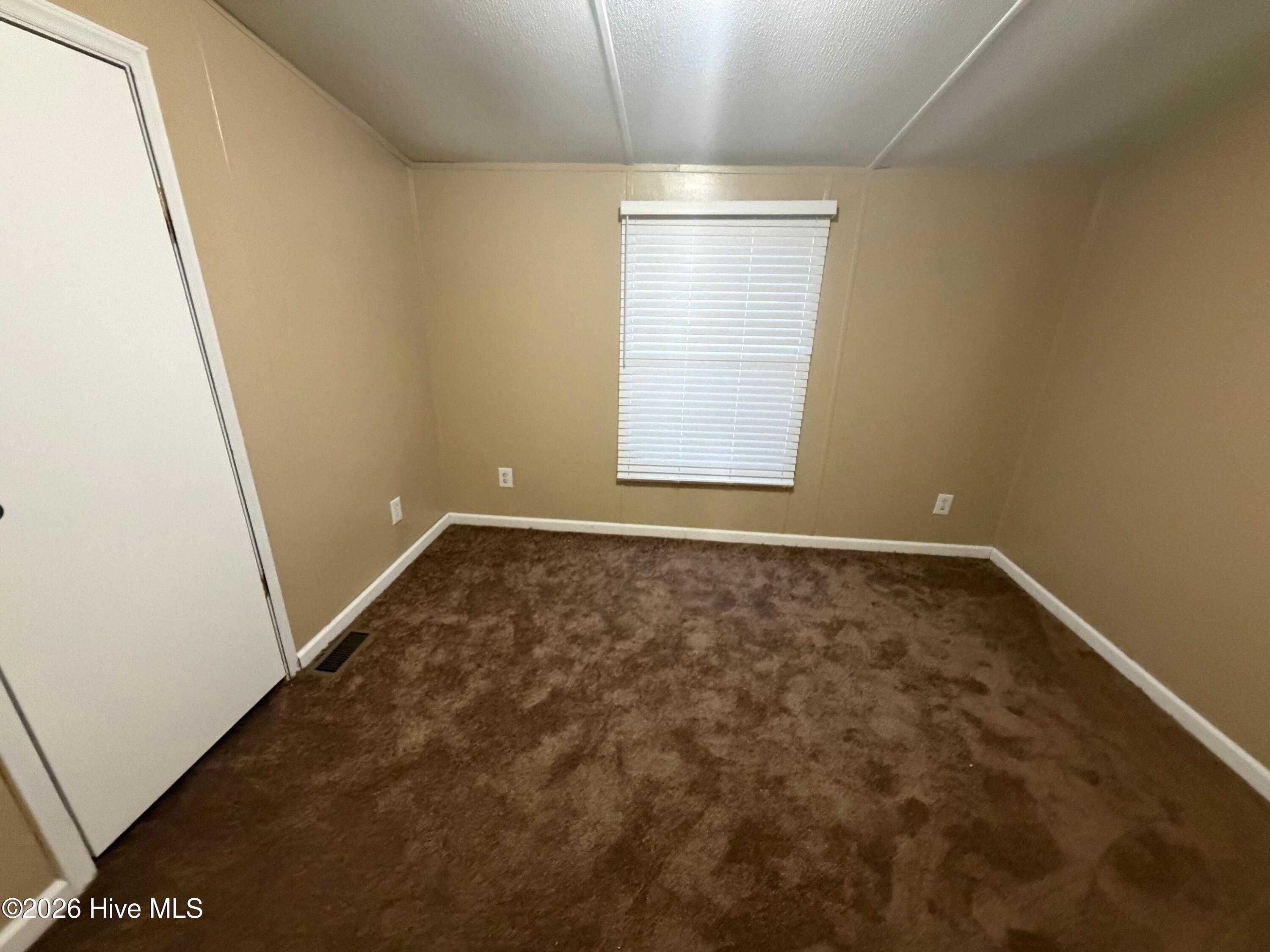 1110 E Northern Boulevard Property Photo 28
