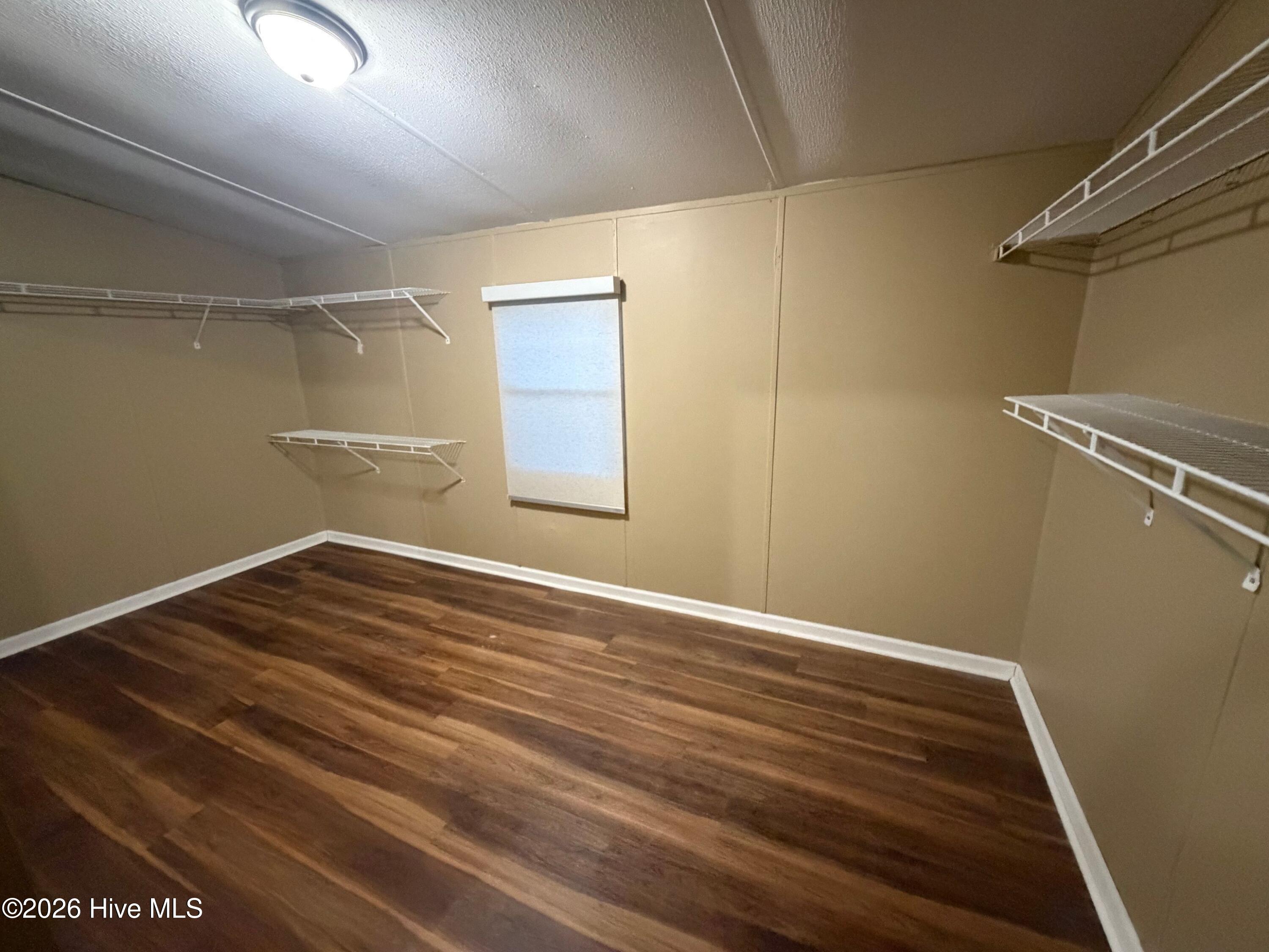 1110 E Northern Boulevard Property Photo 29
