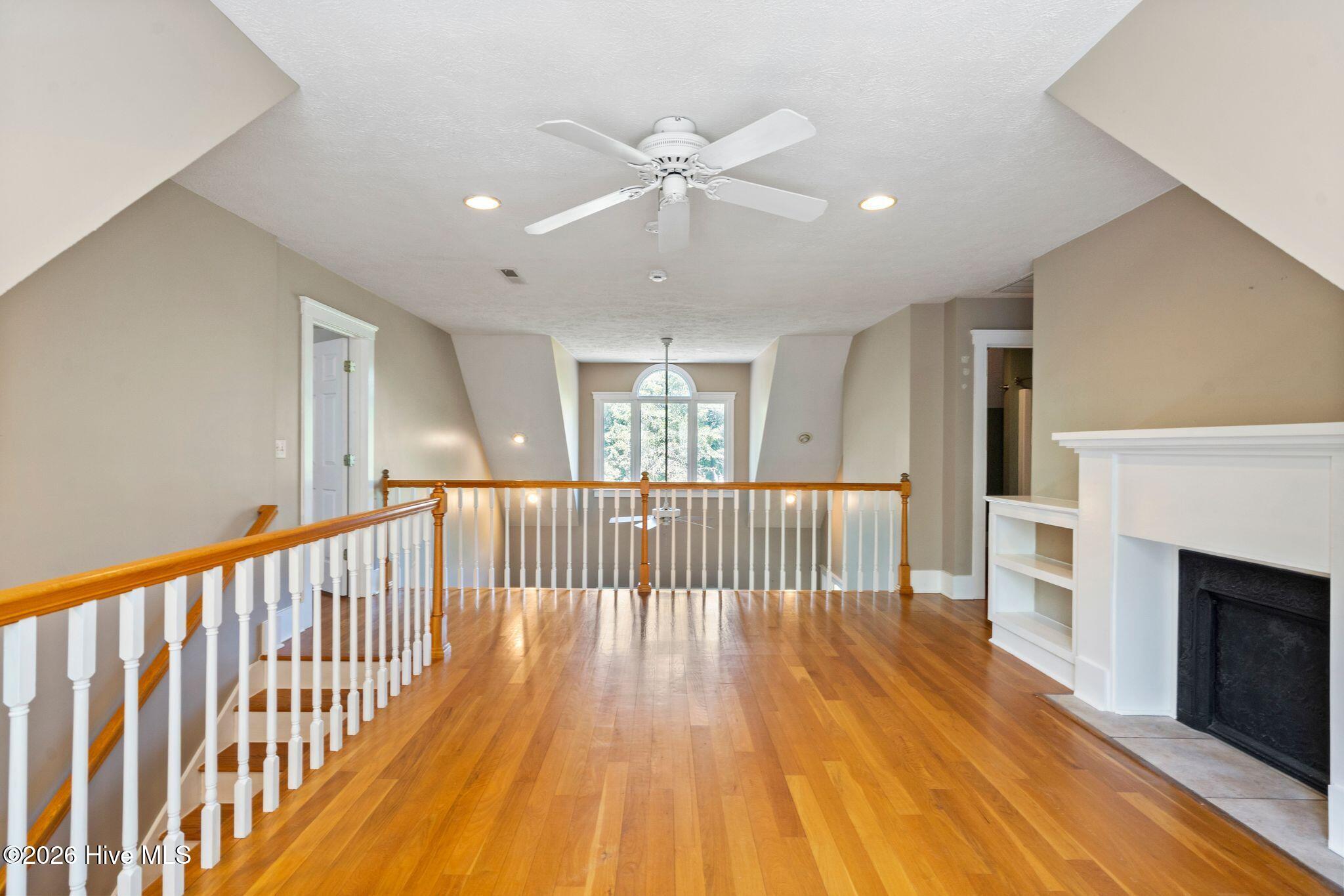 561 White Tail Lane Property Photo 14