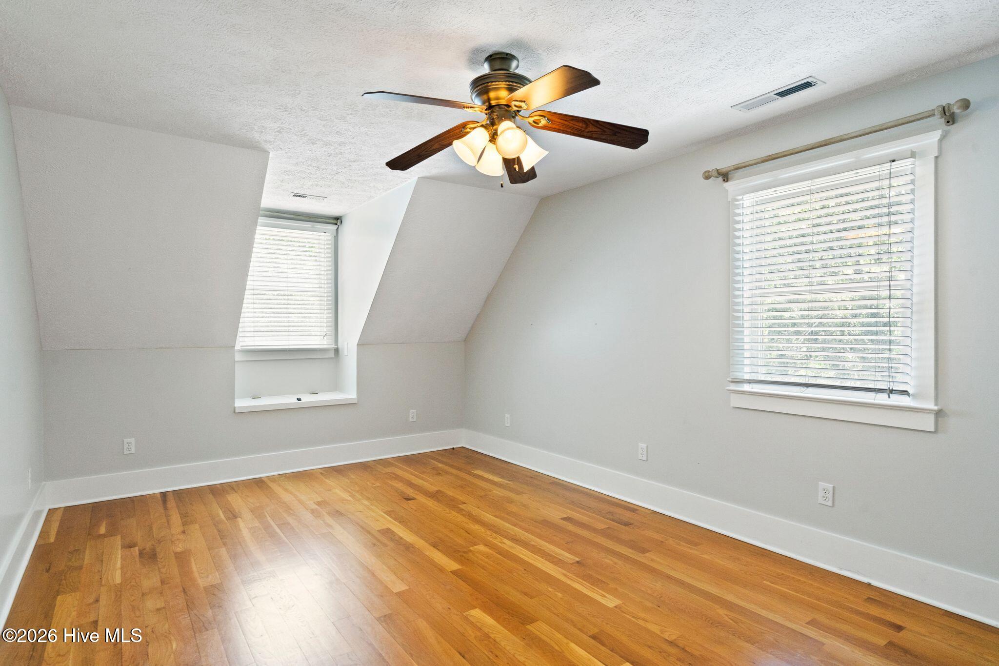 561 White Tail Lane Property Photo 28