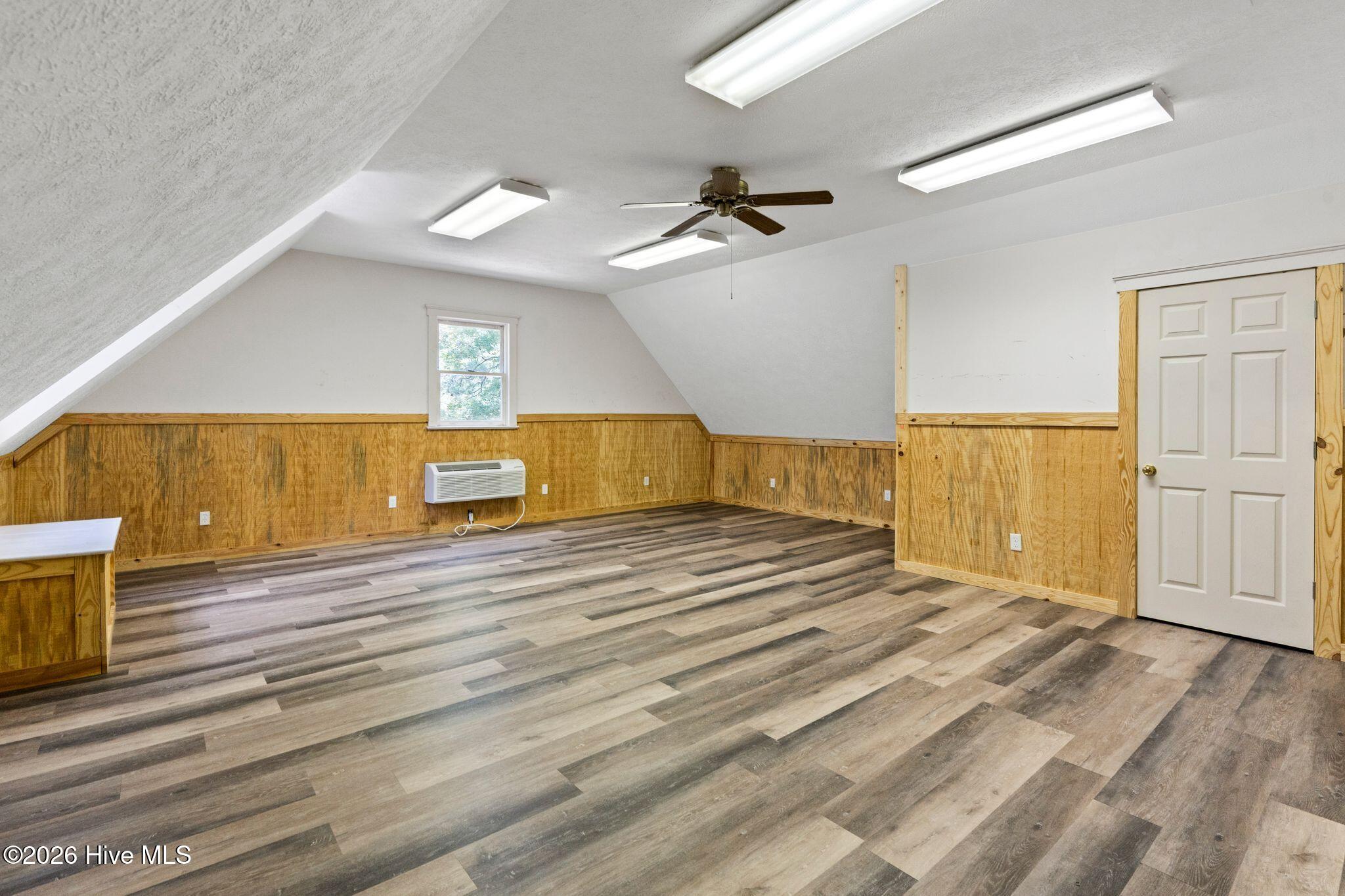 561 White Tail Lane Property Photo 37