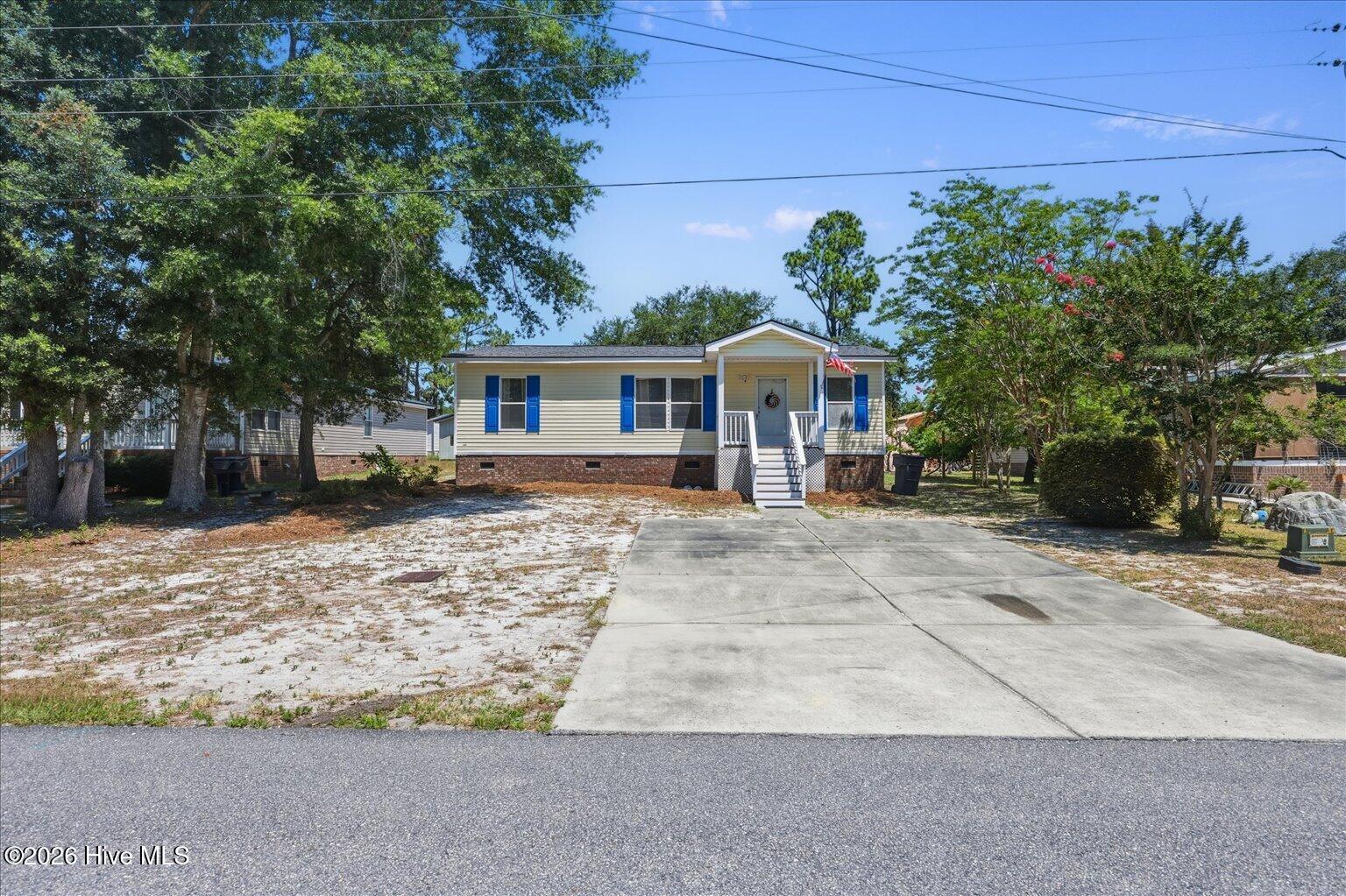 703 Dogwood Drive Property Photo 2