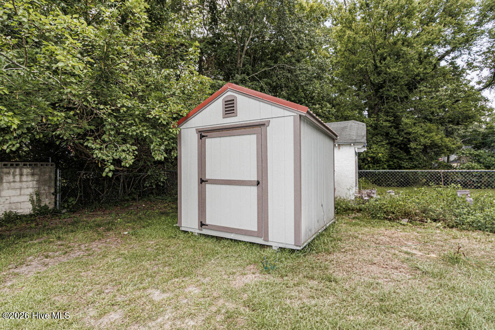 800 Eastern Avenue Property Photo 11