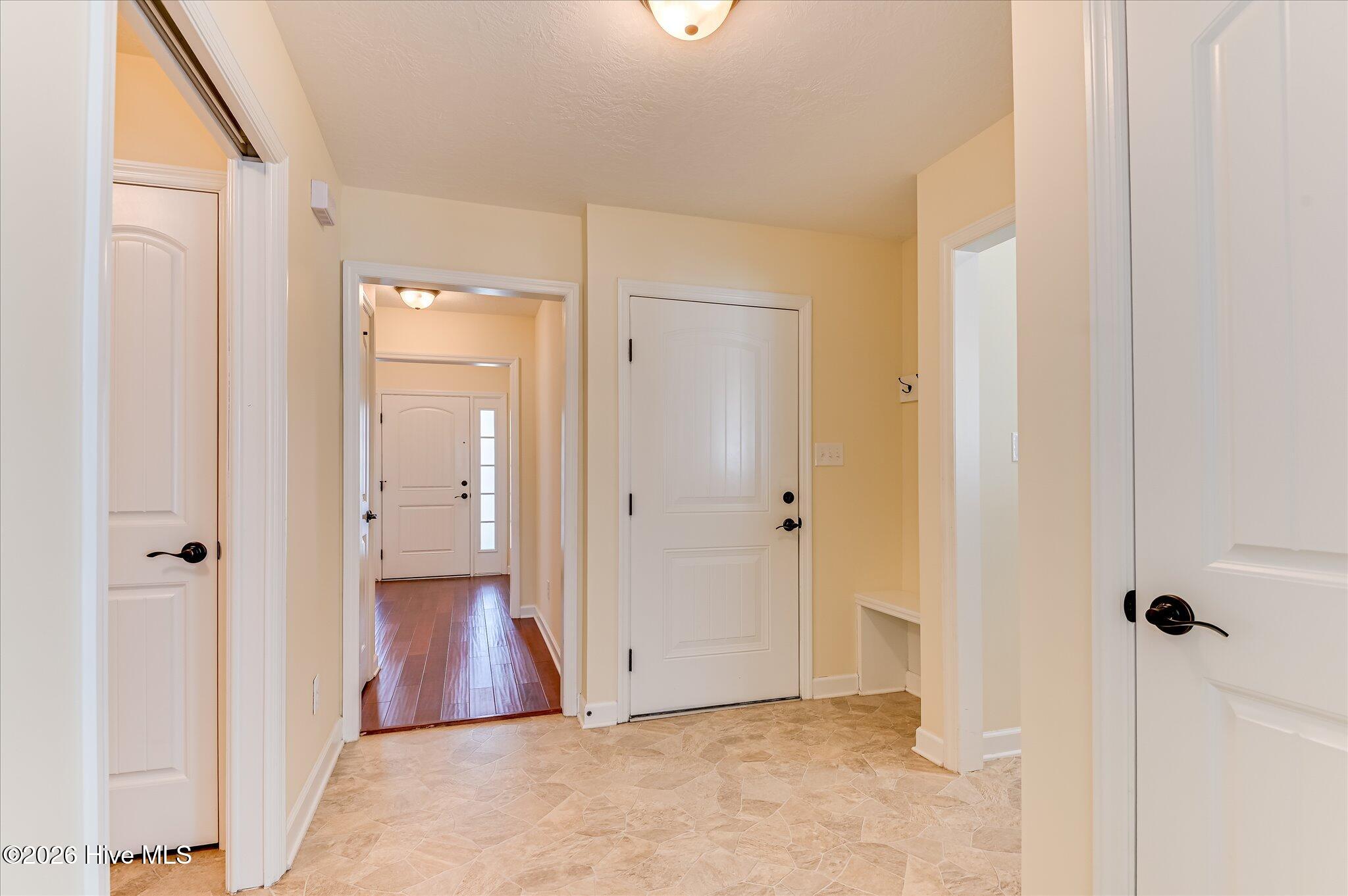 1091 Rosland Circle Property Photo 32