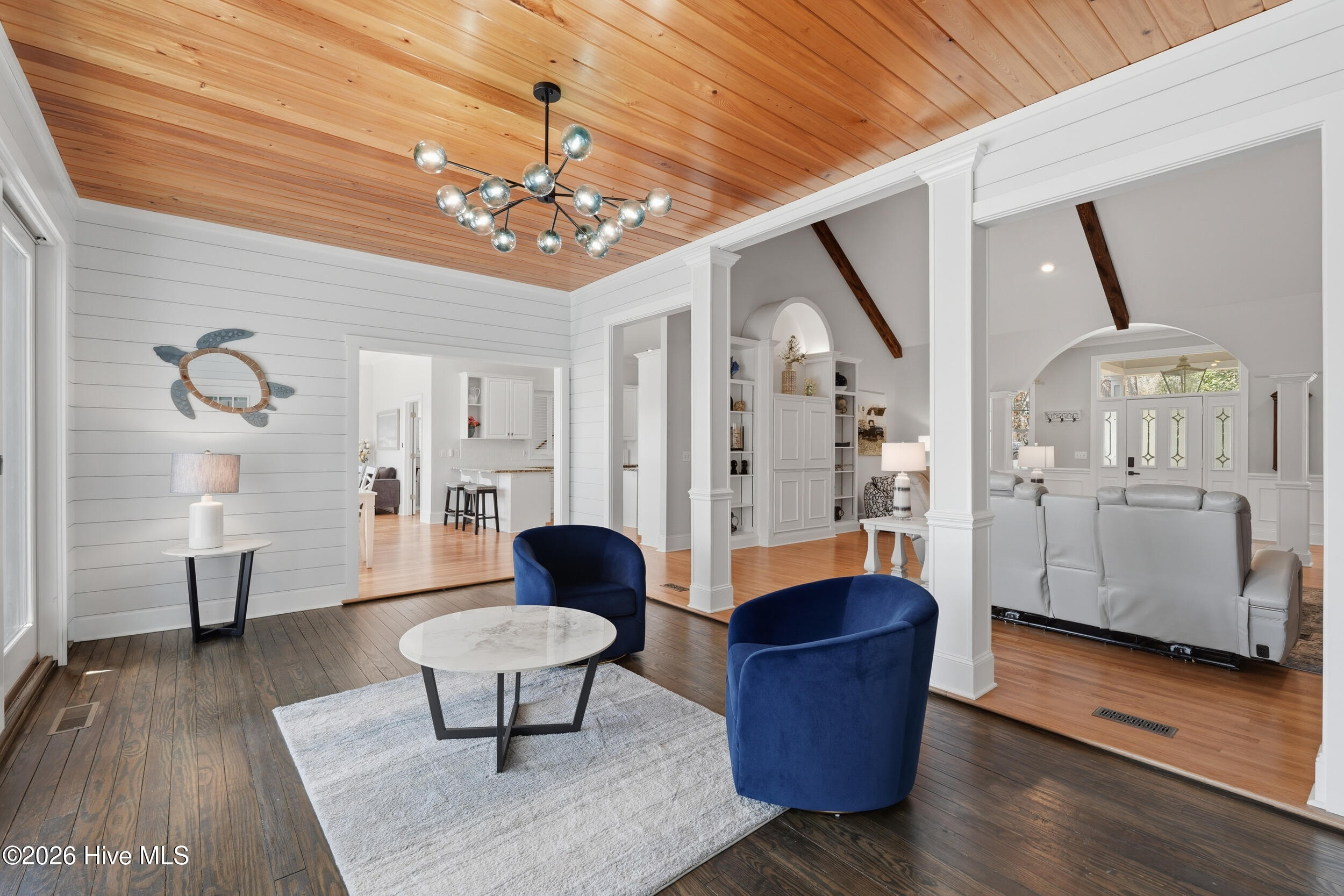 606 Ravenswood Road Property Photo 10