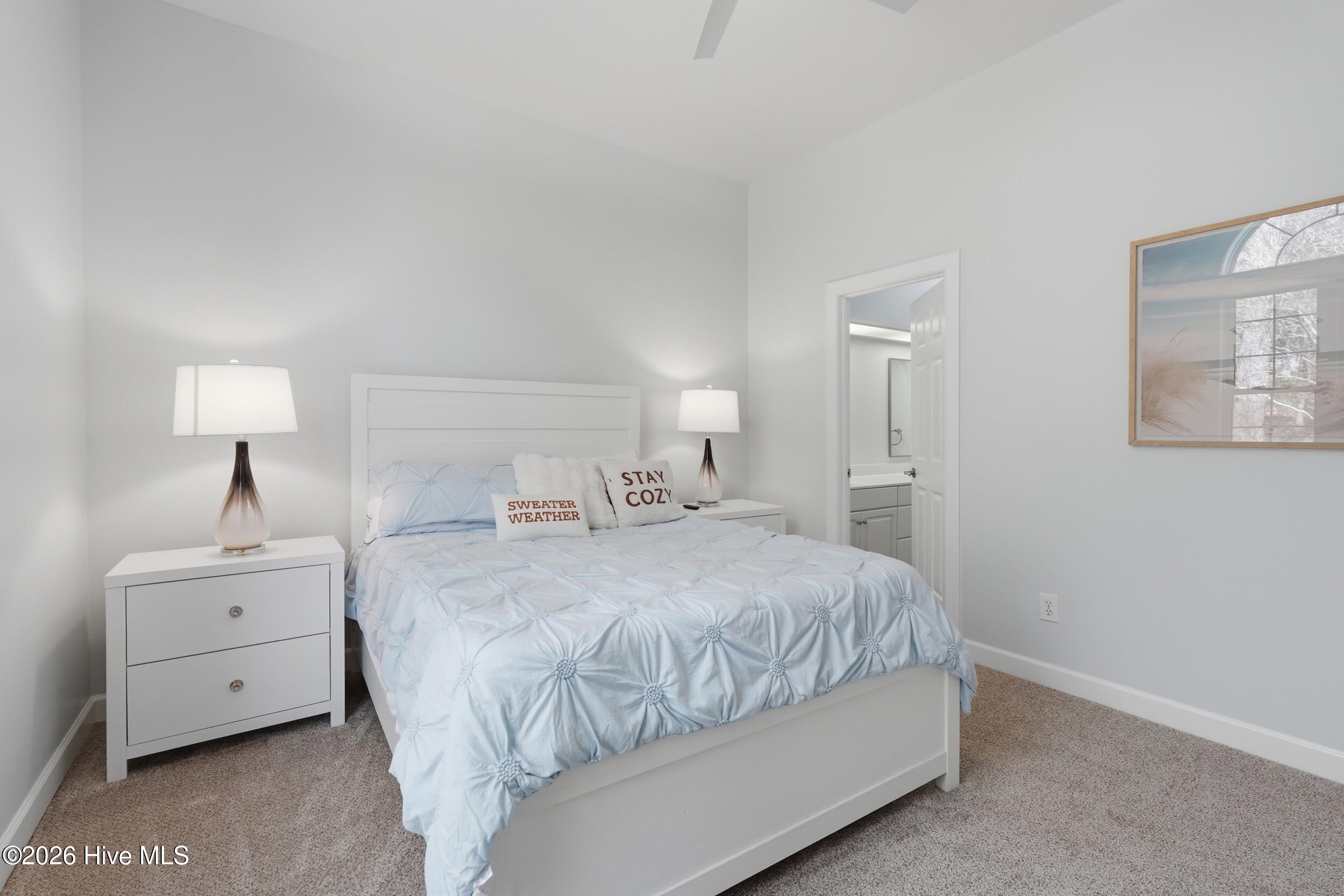 606 Ravenswood Road Property Photo 28