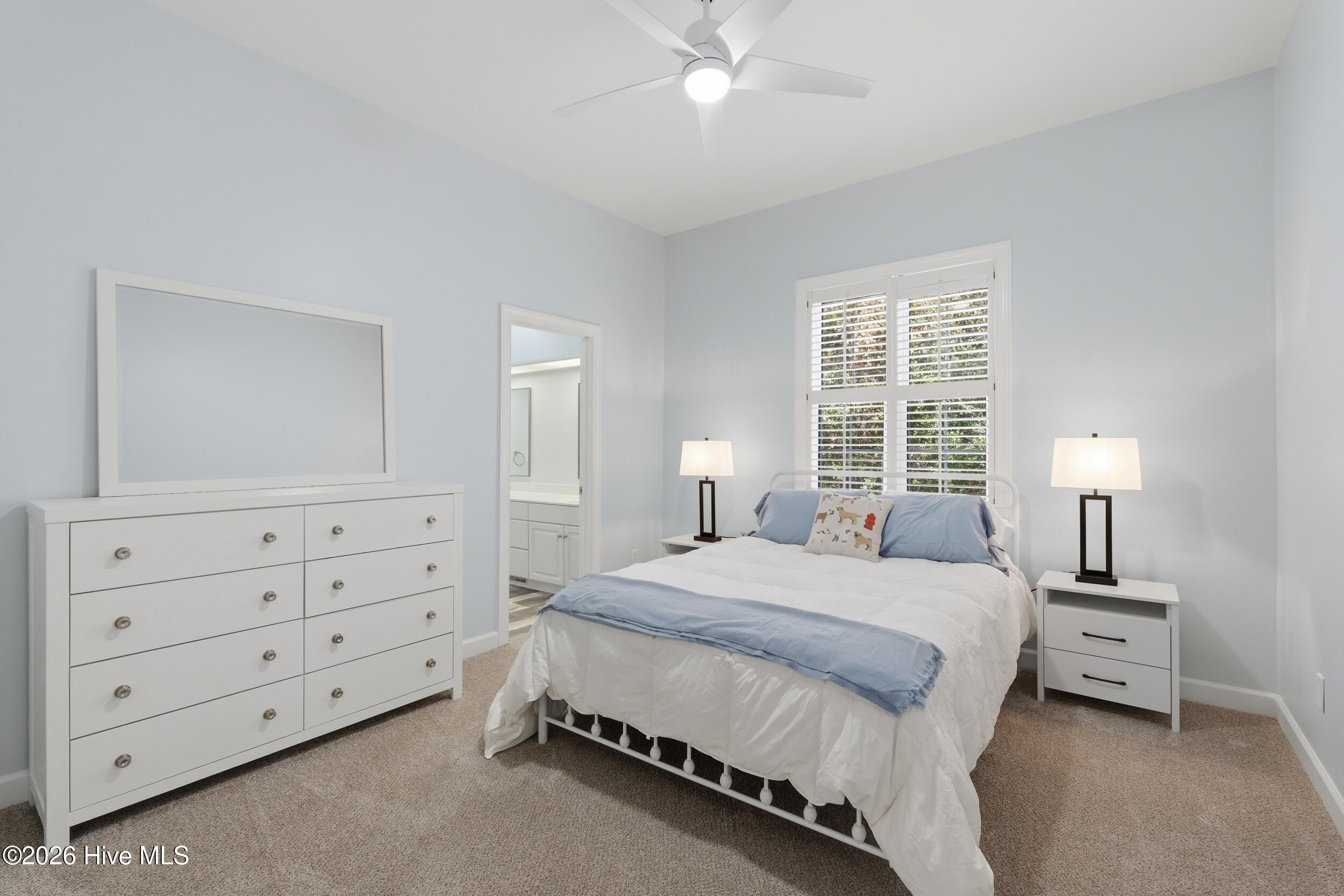 606 Ravenswood Road Property Photo 30