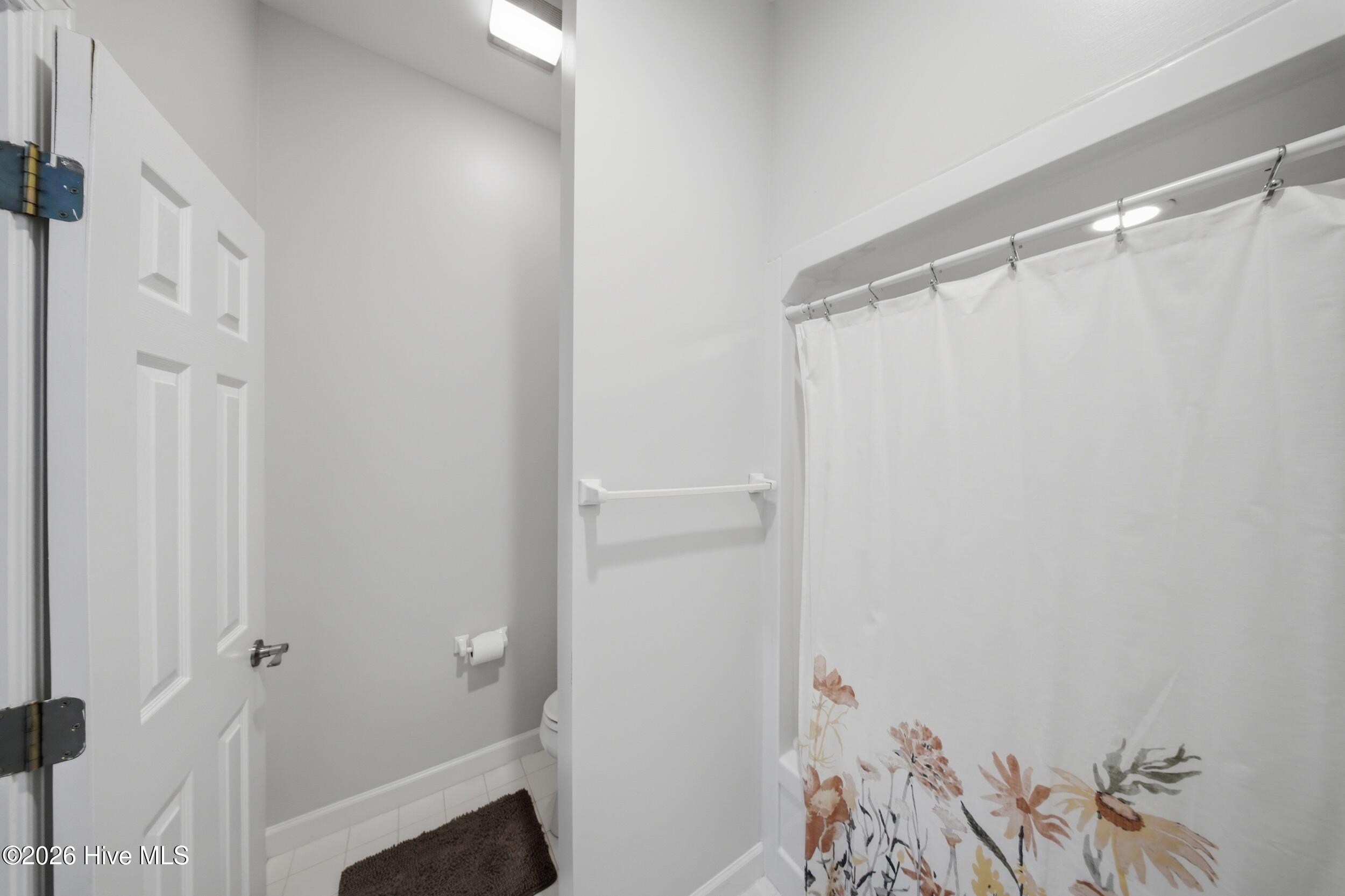 606 Ravenswood Road Property Photo 33