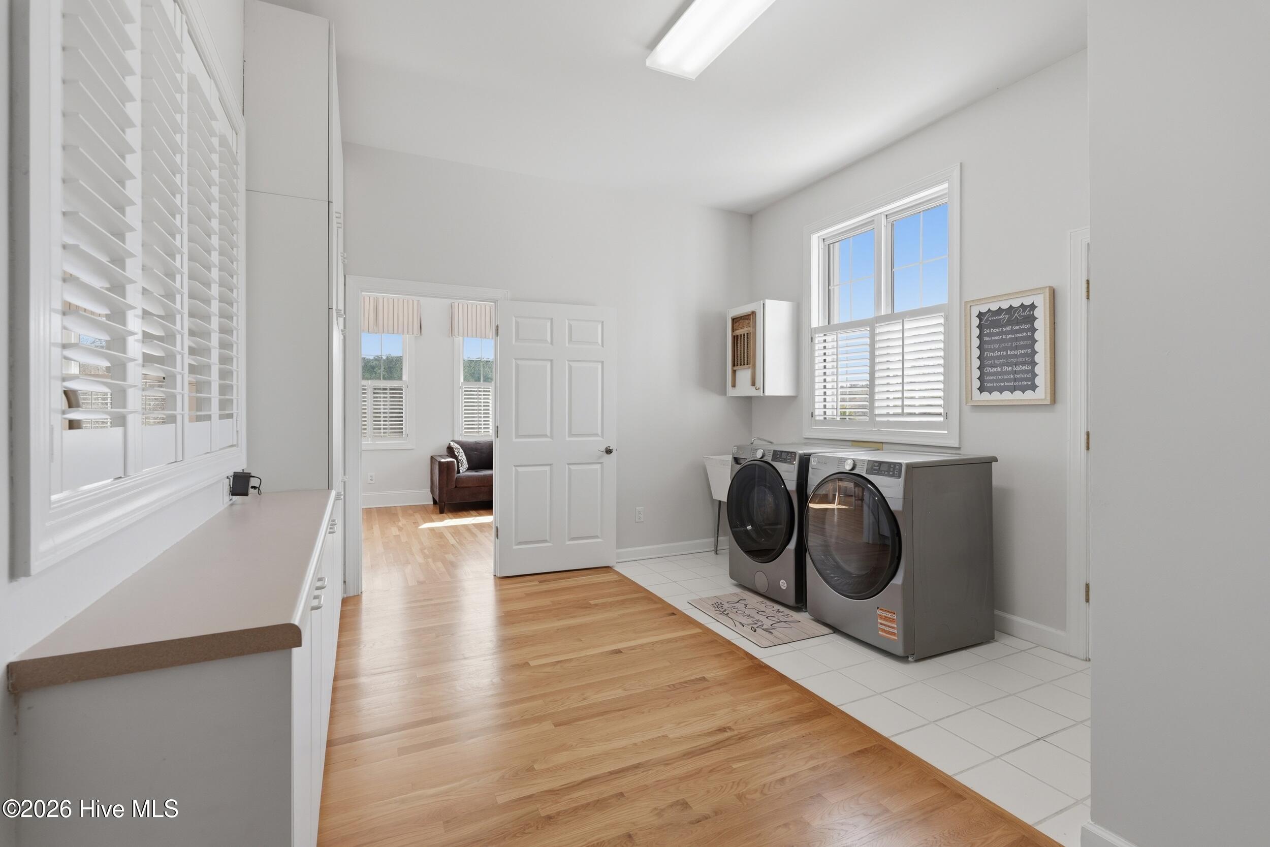 606 Ravenswood Road Property Photo 34