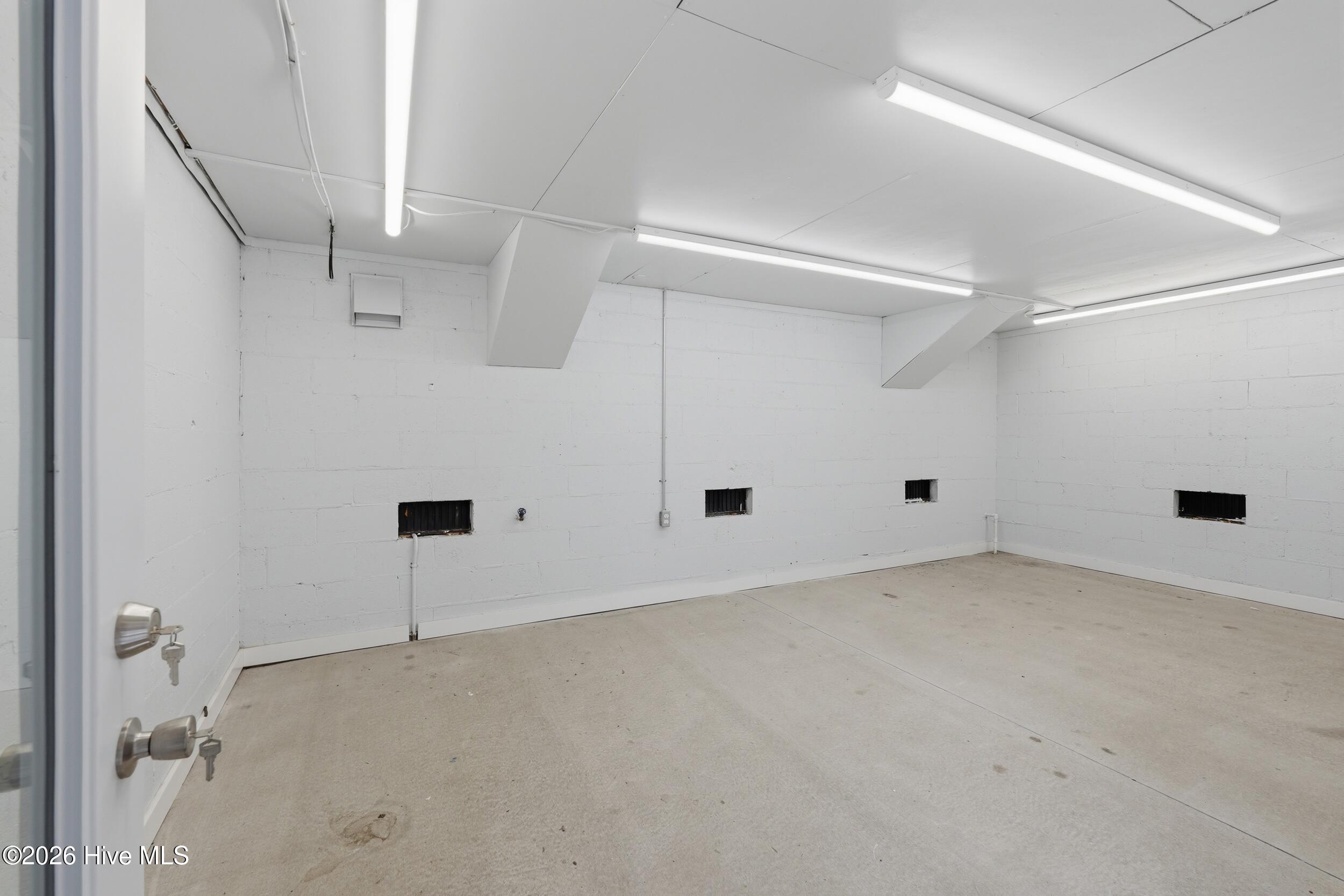 606 Ravenswood Road Property Photo 43