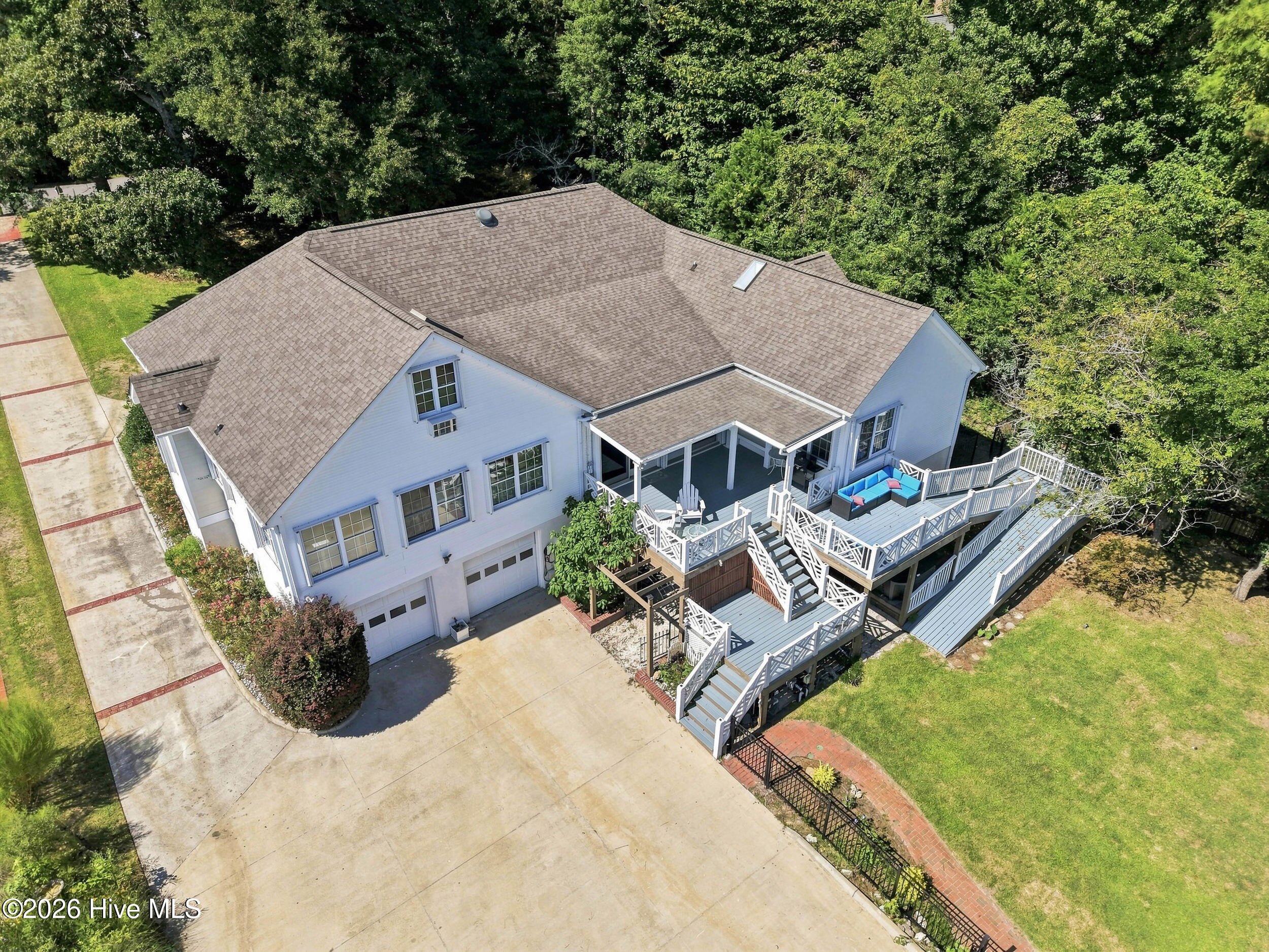 606 Ravenswood Road Property Photo 47