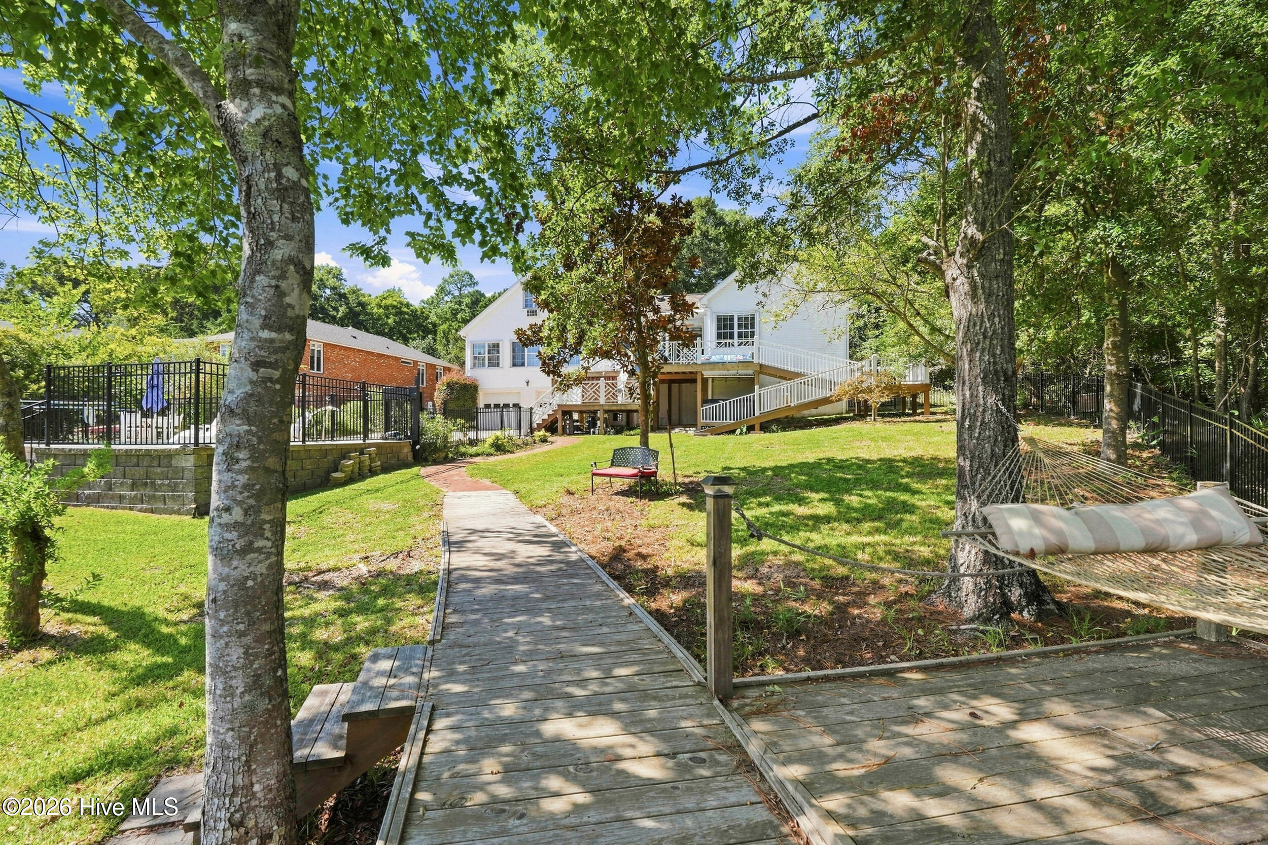 606 Ravenswood Road Property Photo 62