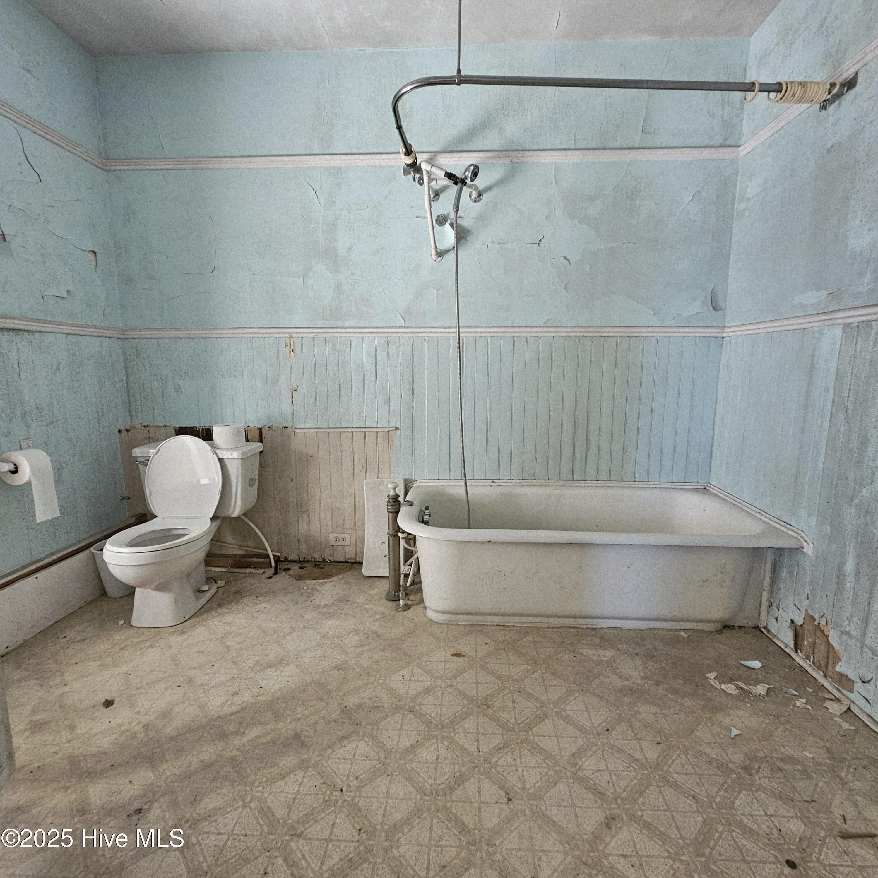737 Riverside Avenue Property Photo 5