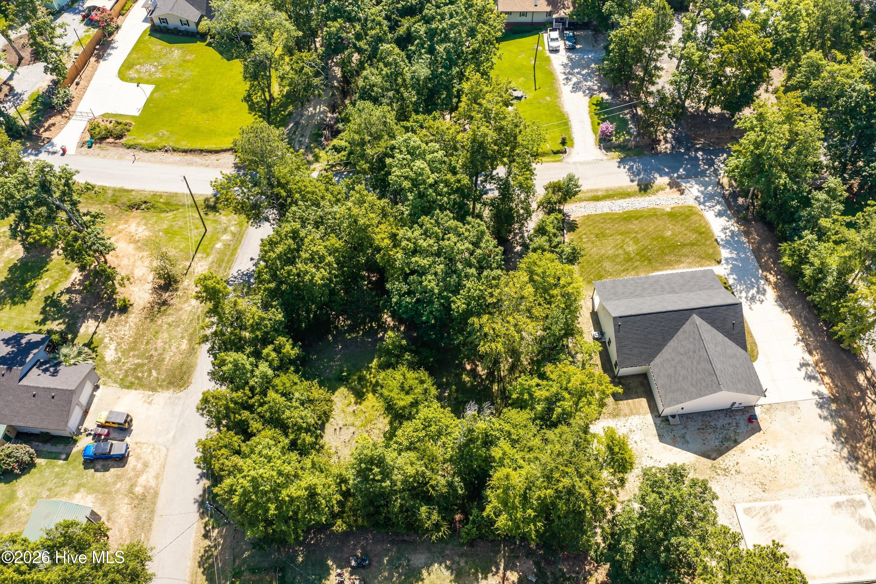1648 Comanche Circle Property Photo 3