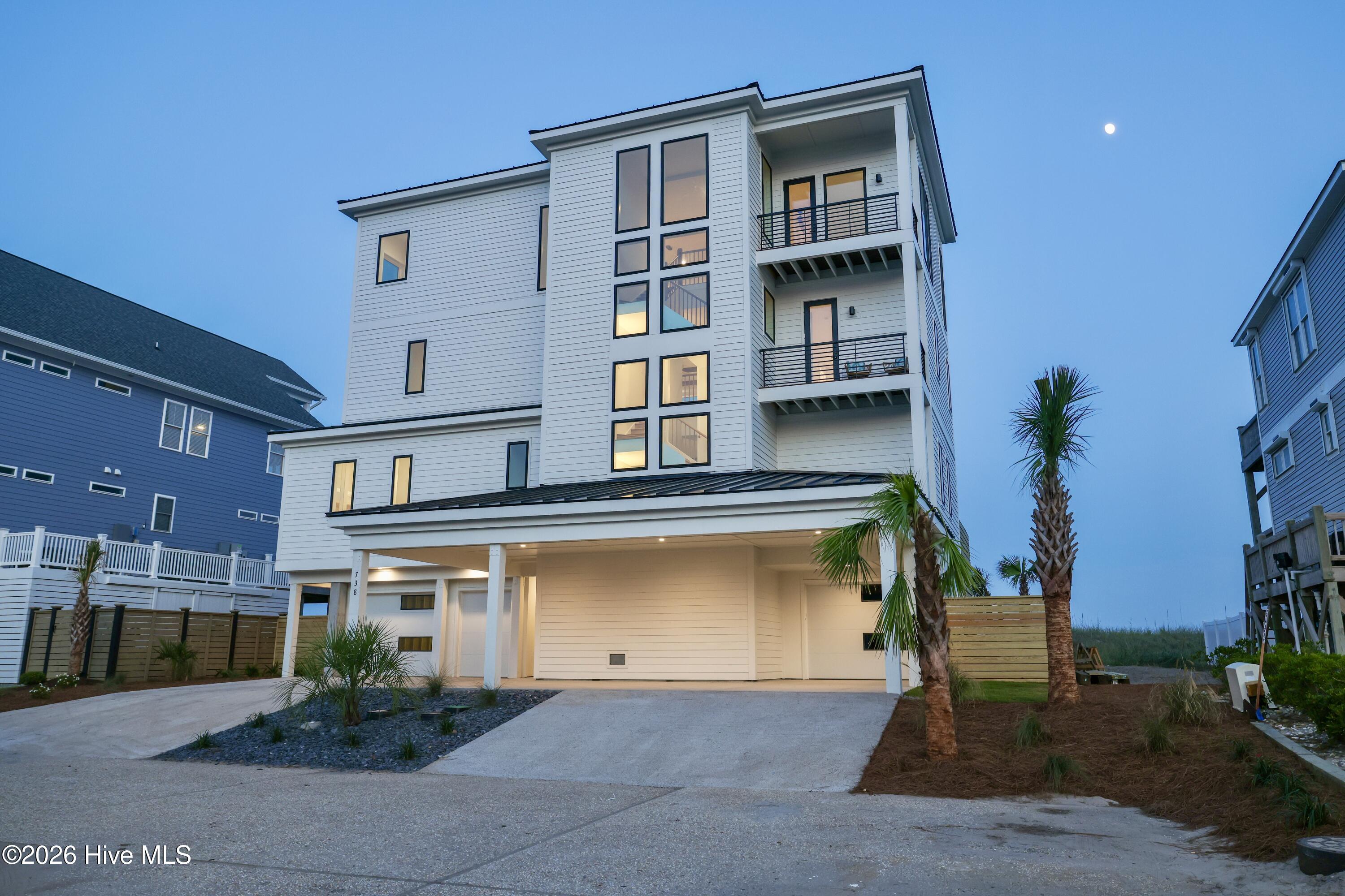 738 New River Inlet Road Property Photo 3