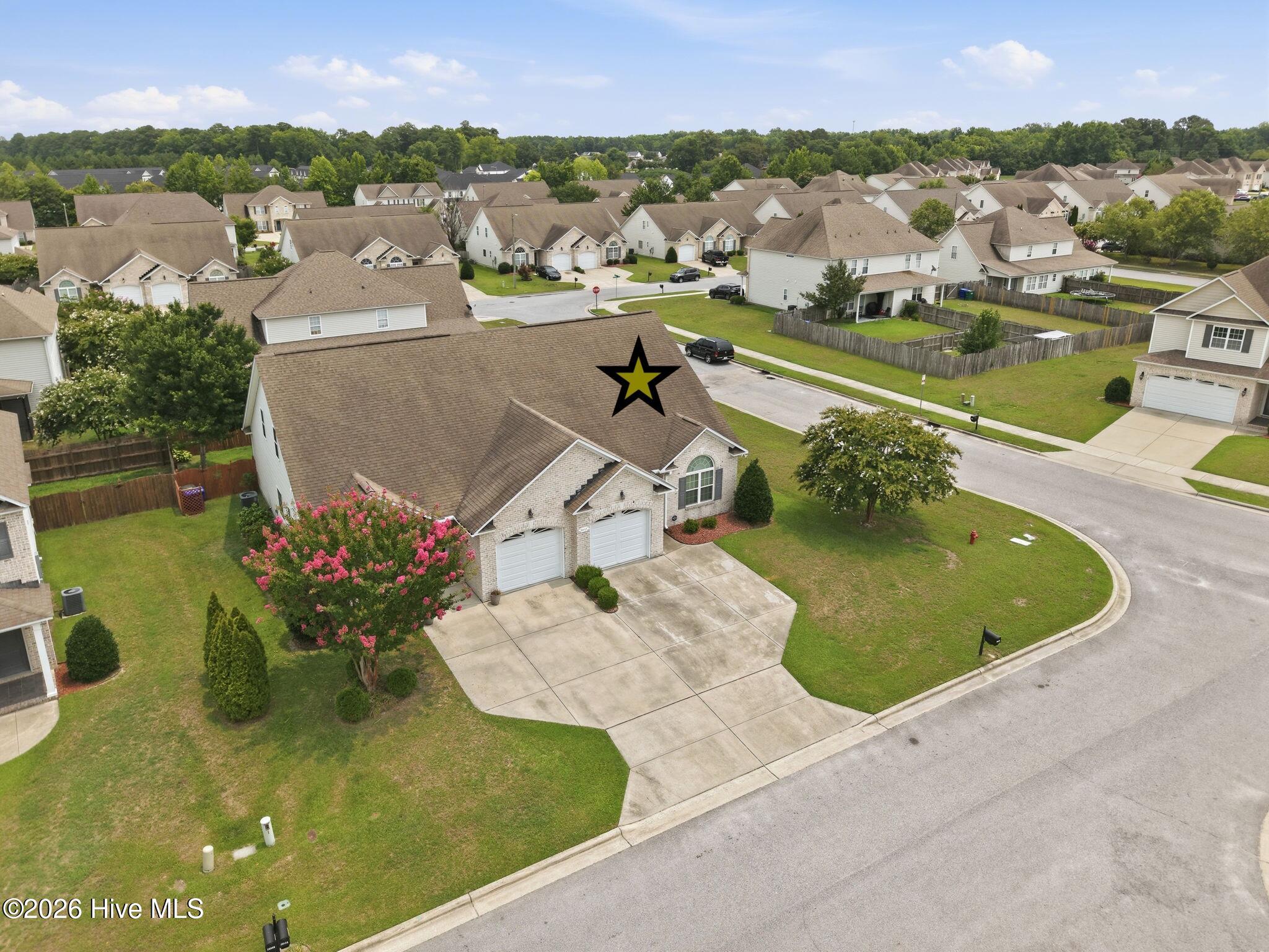 2012 Croyden Circle B Property Photo 4