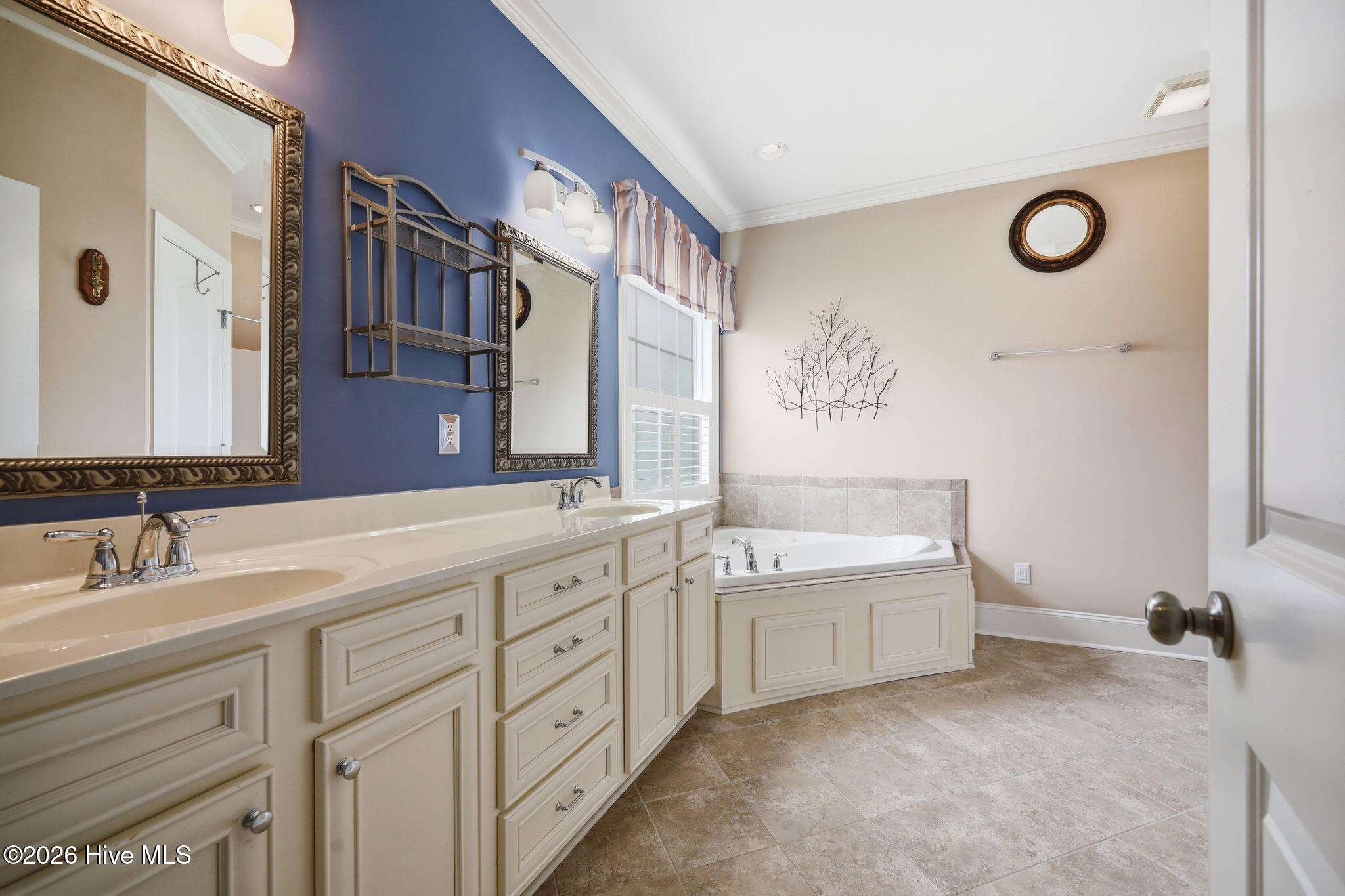 2012 Croyden Circle B Property Photo 28