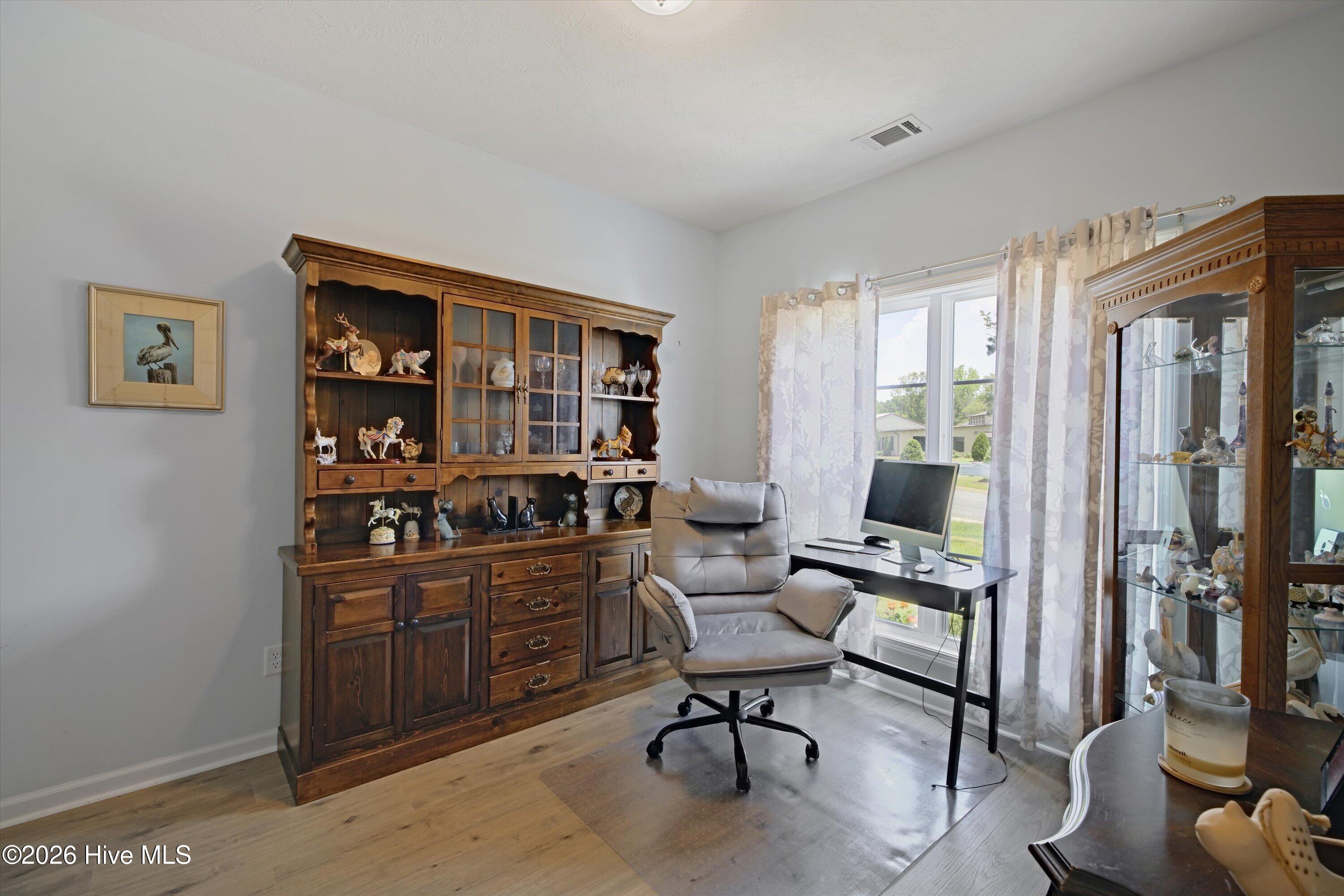 309 Bordeaux Drive Property Photo 15