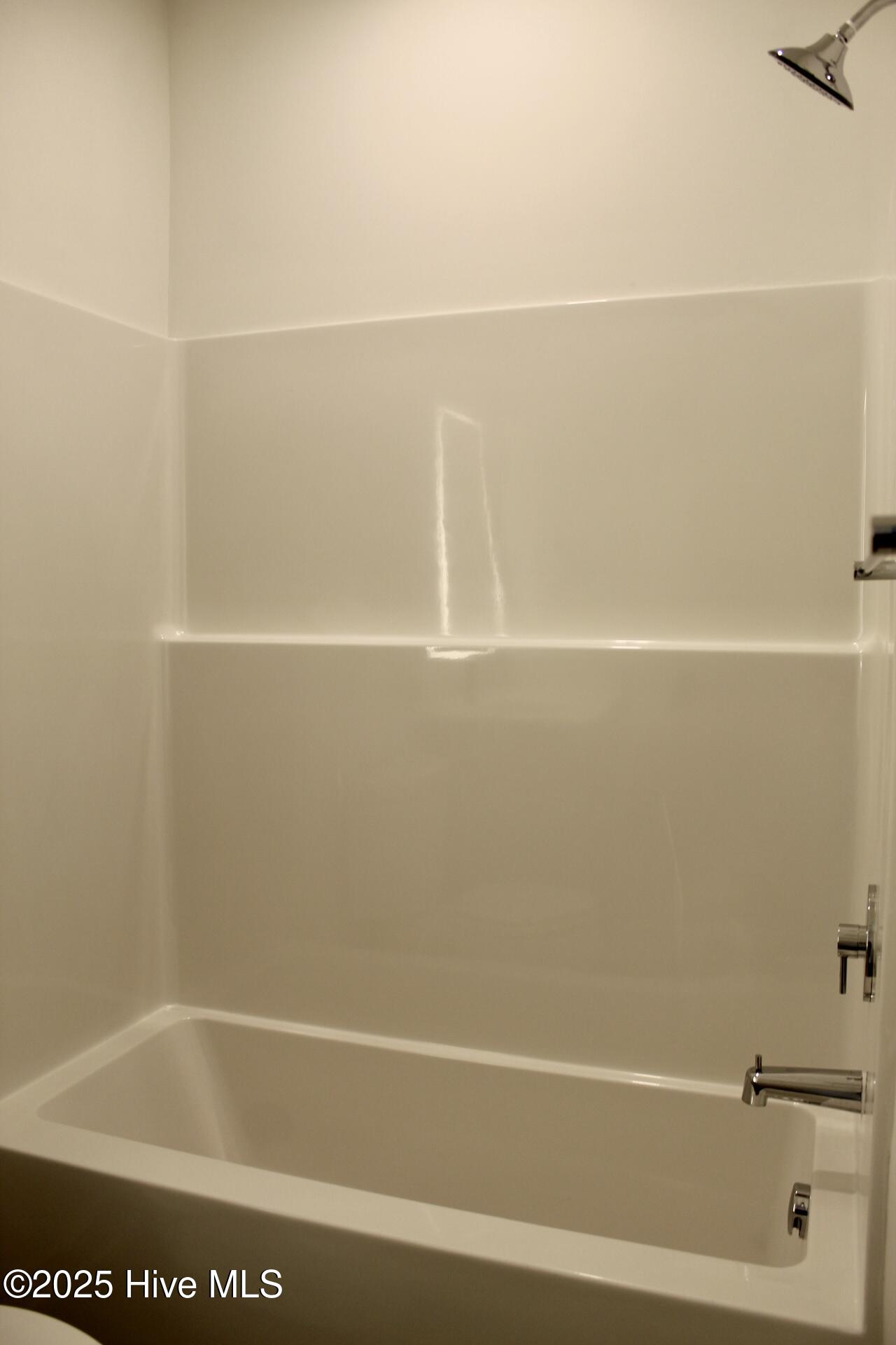 1108 Castle Street B Property Photo 7