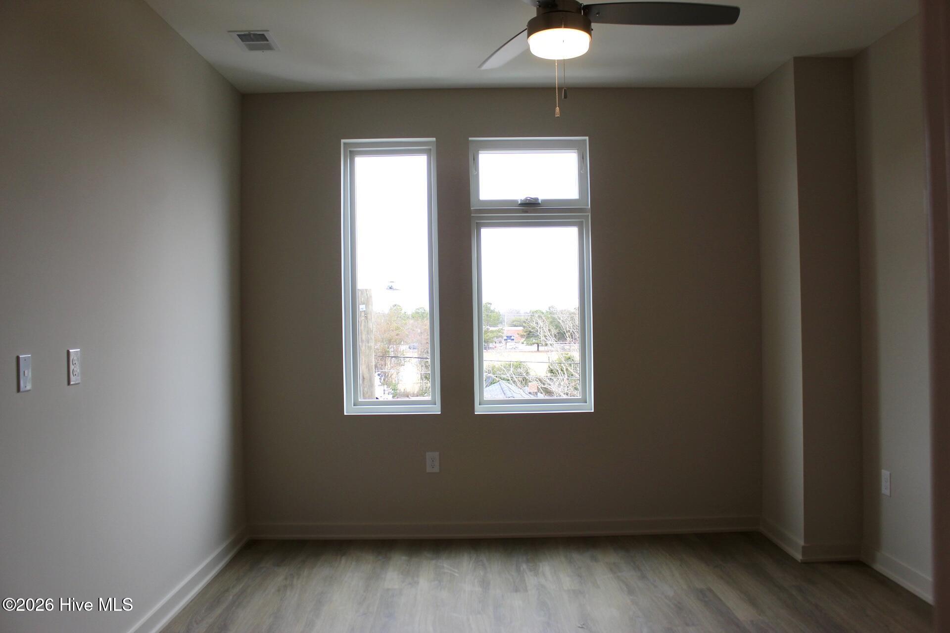 1108 Castle Street B Property Photo 10