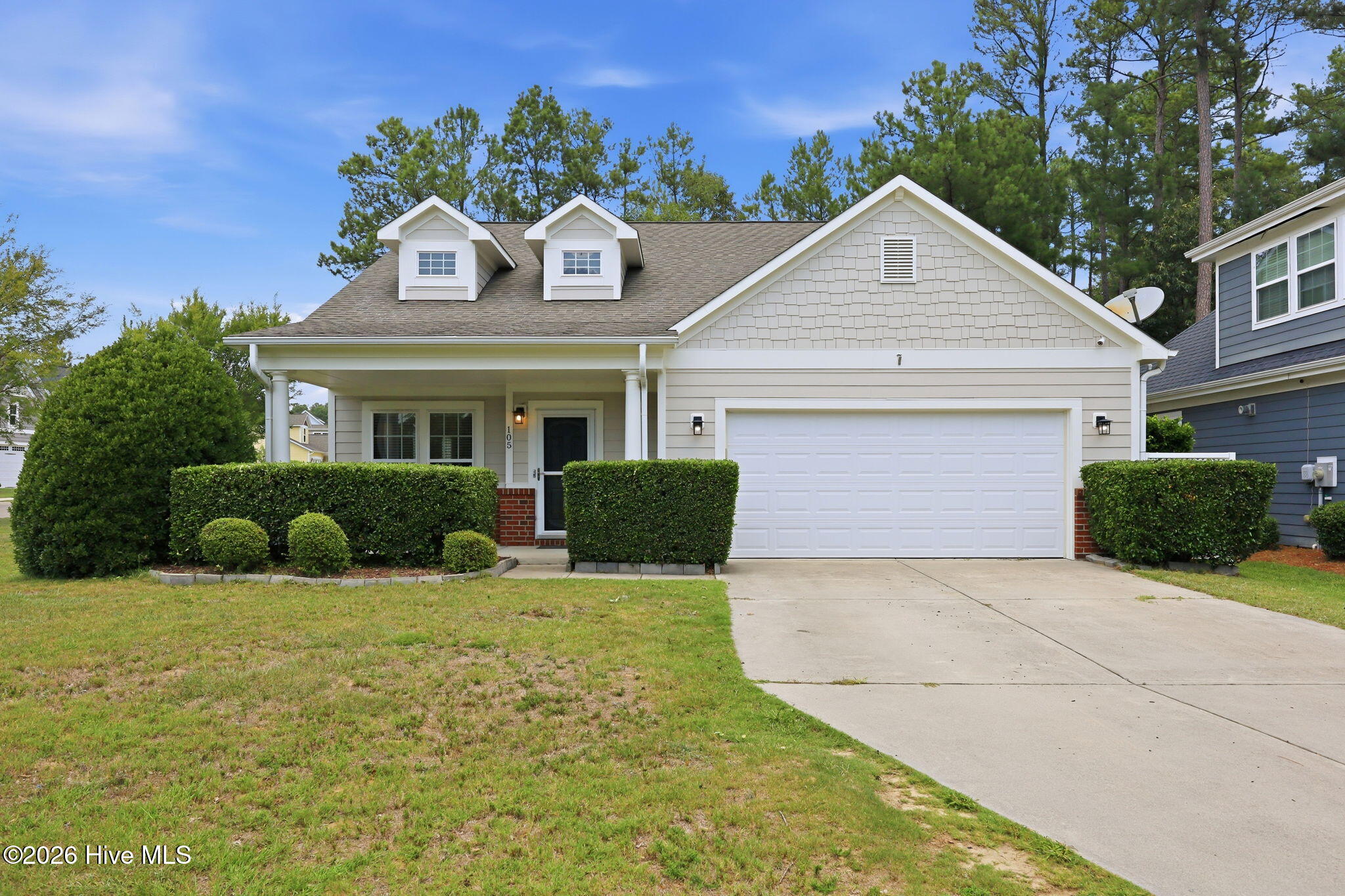 105 Moultrie Lane Property Photo 1
