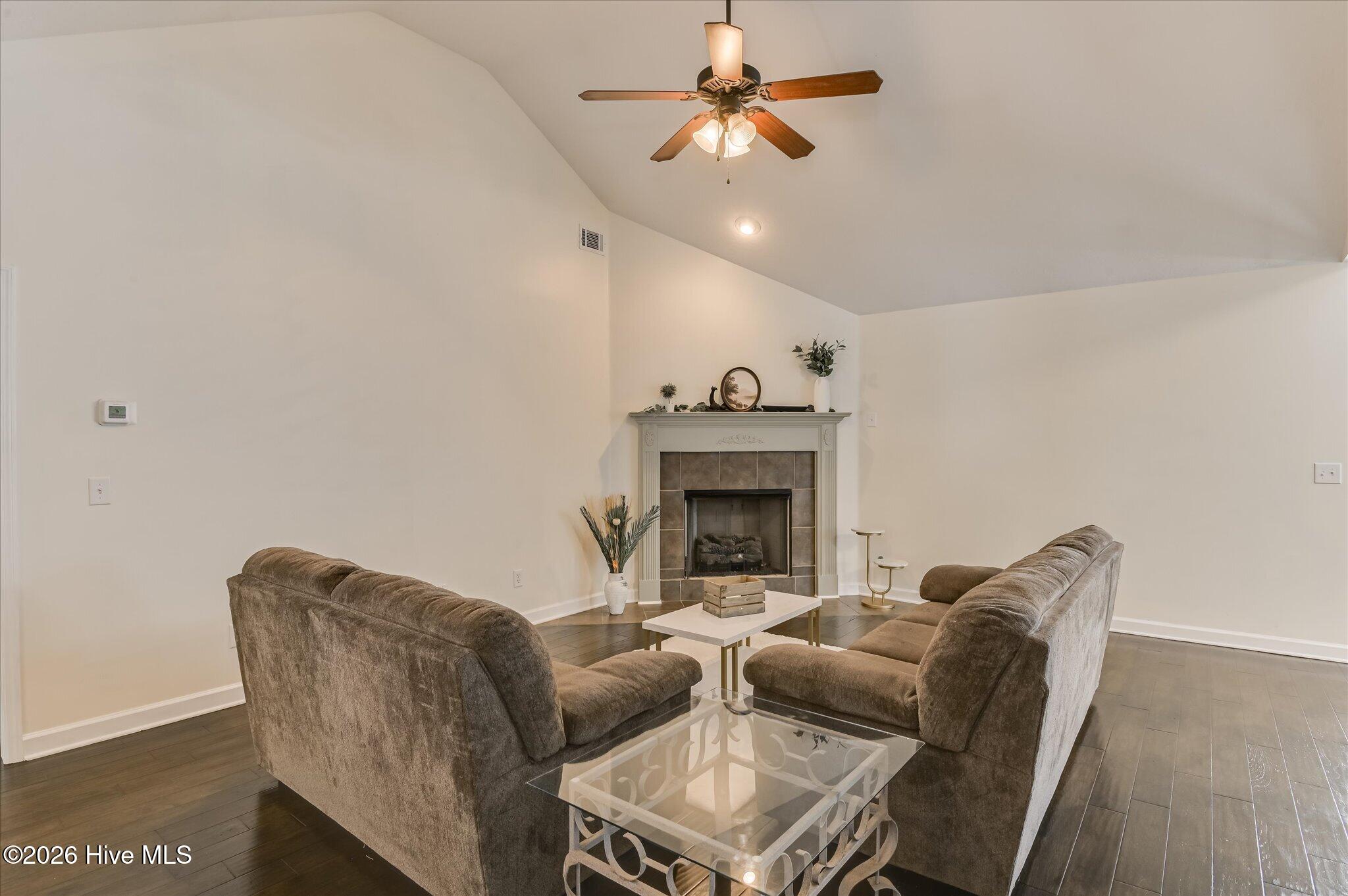 664 Ventana Drive Property Photo 8