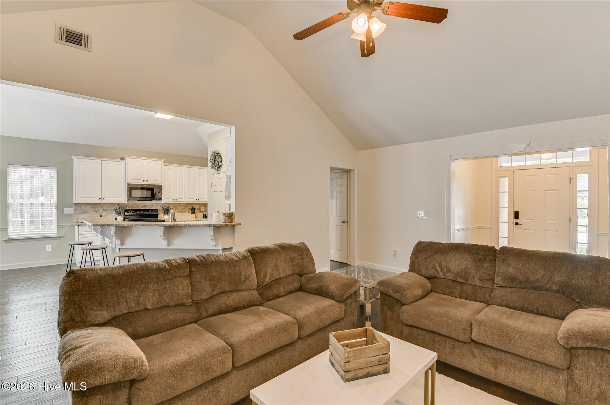 664 Ventana Drive Property Photo 10