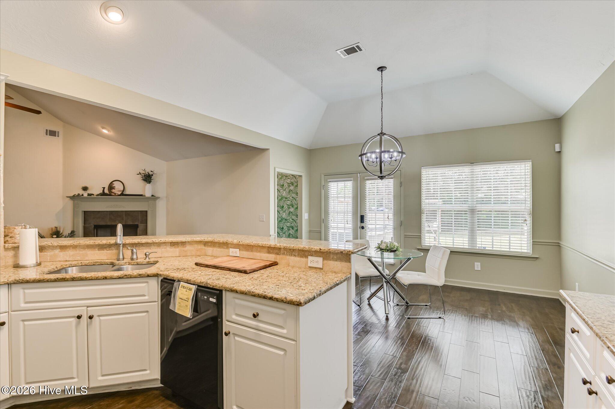 664 Ventana Drive Property Photo 15