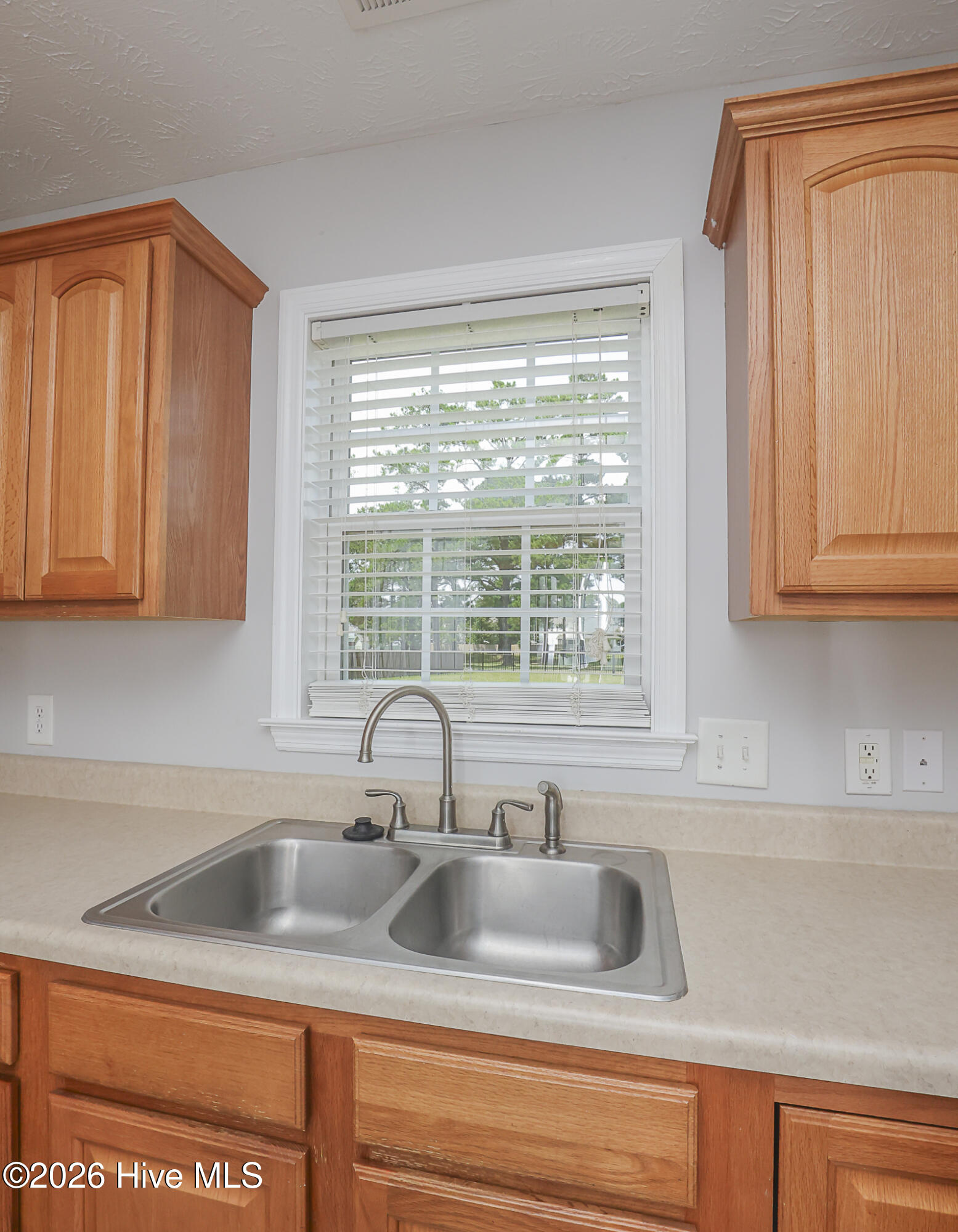 202 S River Drive Property Photo 18