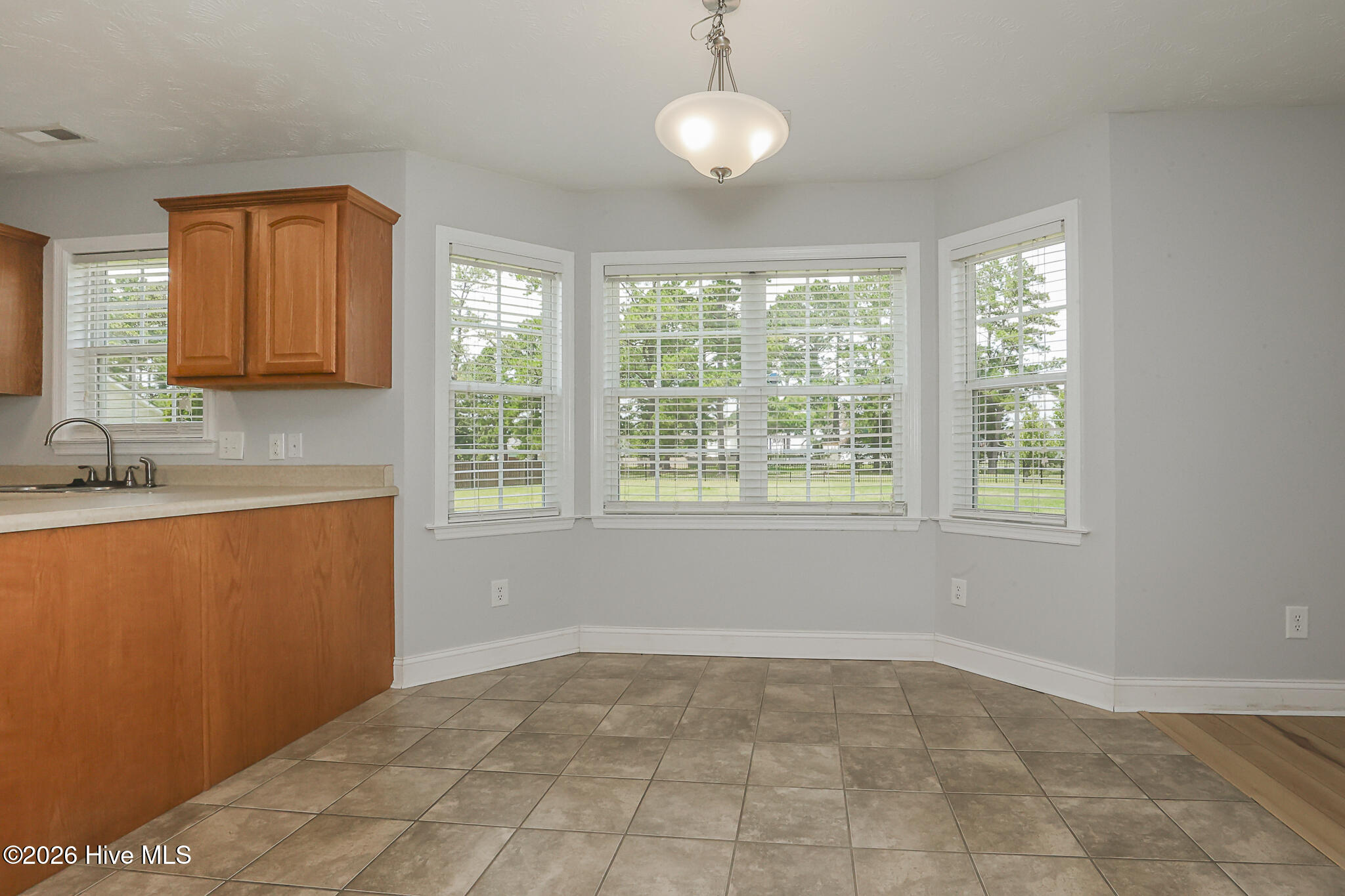 202 S River Drive Property Photo 22