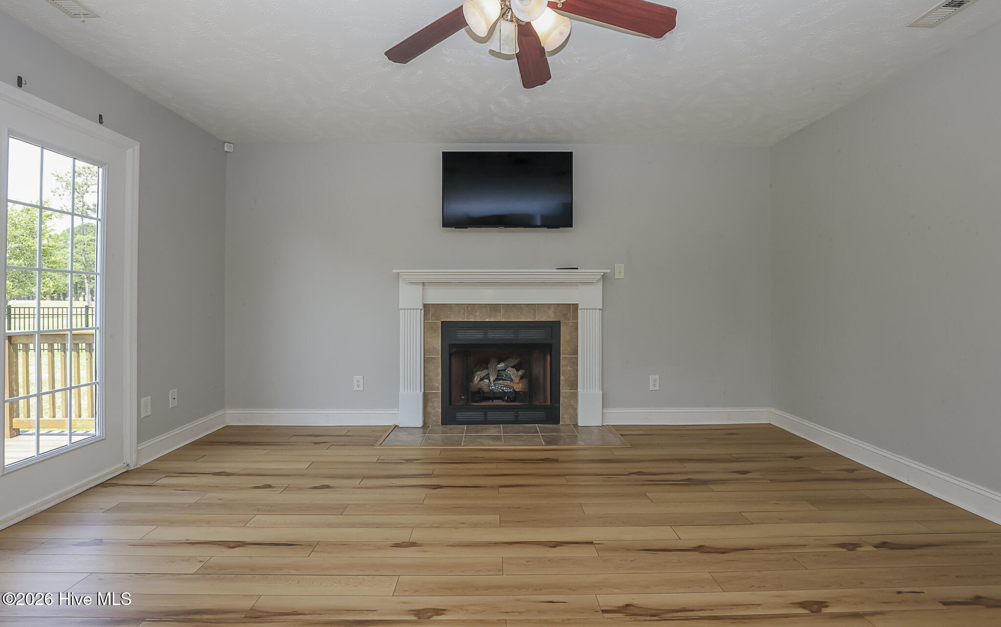 202 S River Drive Property Photo 25
