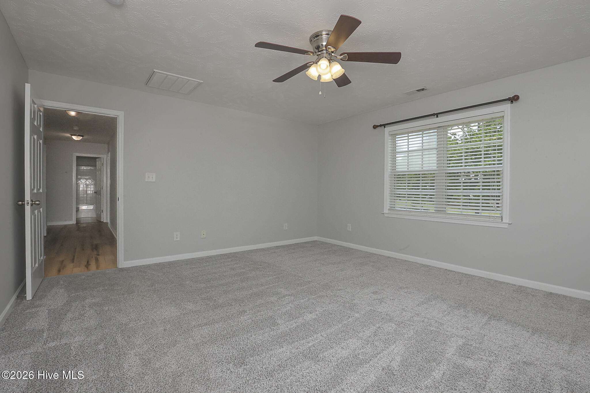 202 S River Drive Property Photo 30