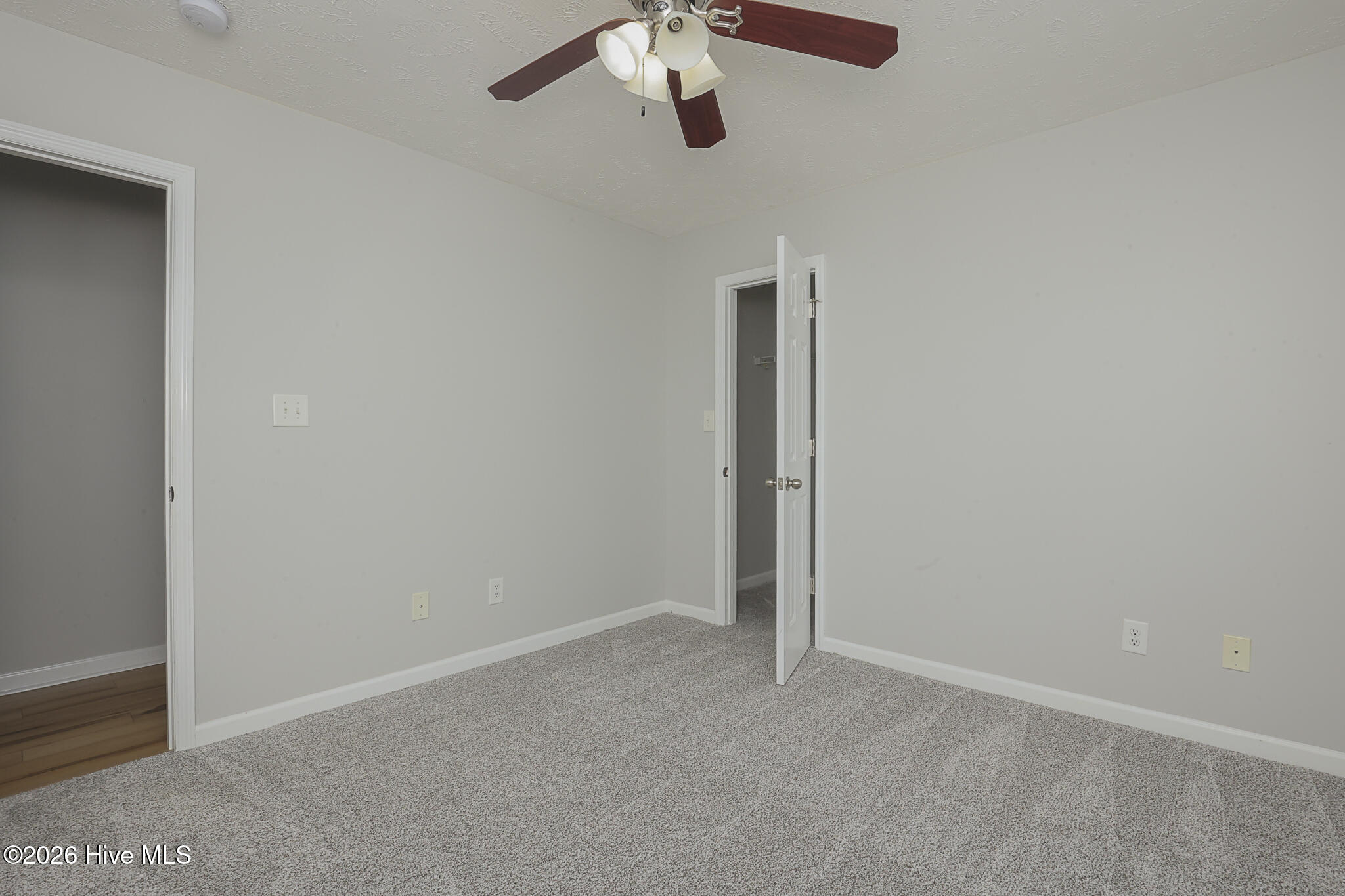 202 S River Drive Property Photo 40