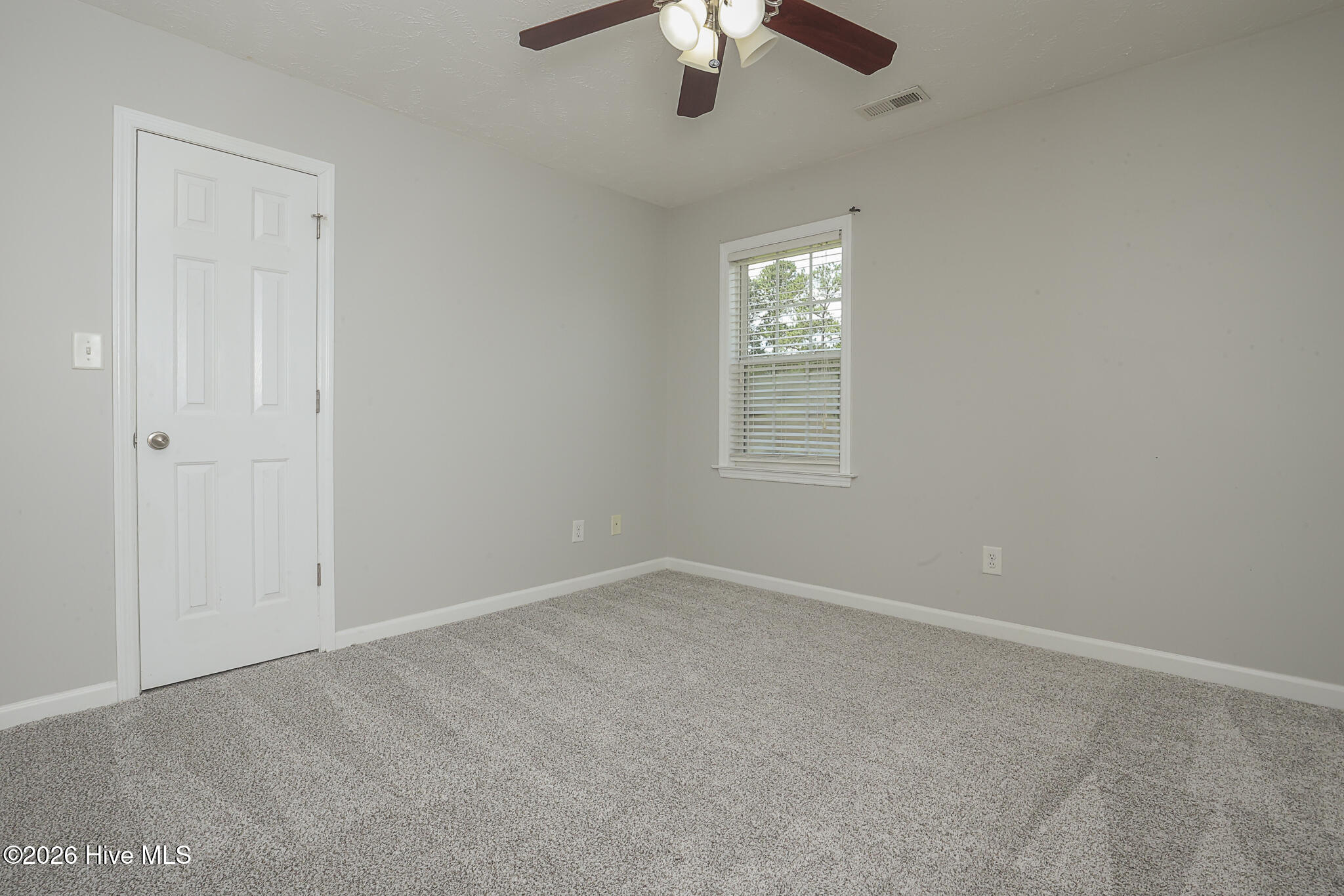 202 S River Drive Property Photo 41