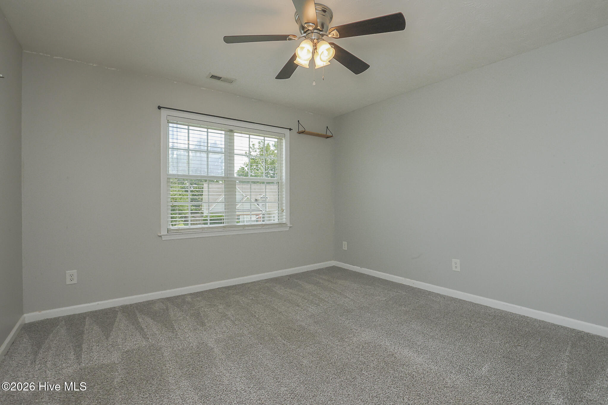202 S River Drive Property Photo 47