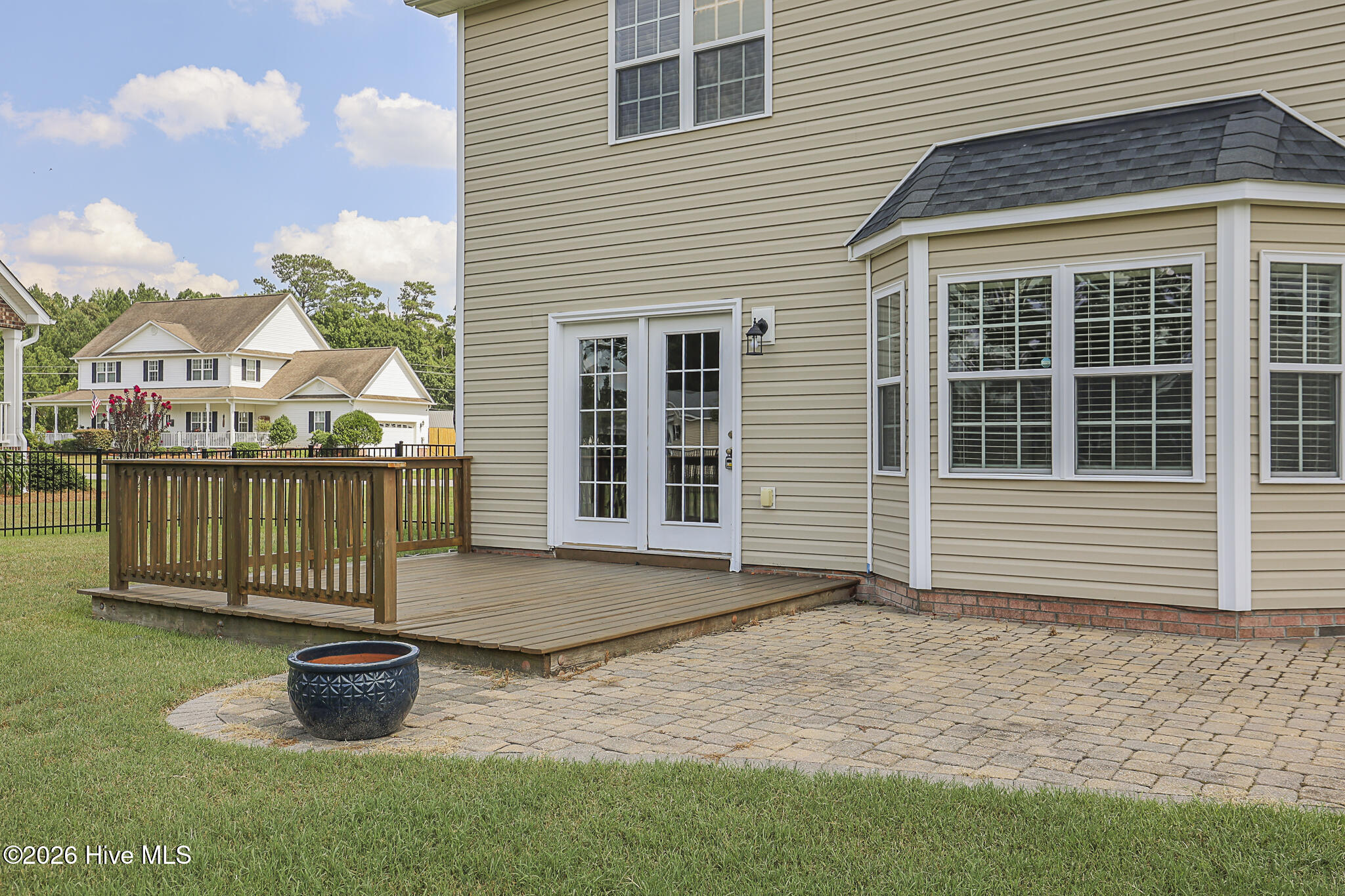 202 S River Drive Property Photo 51