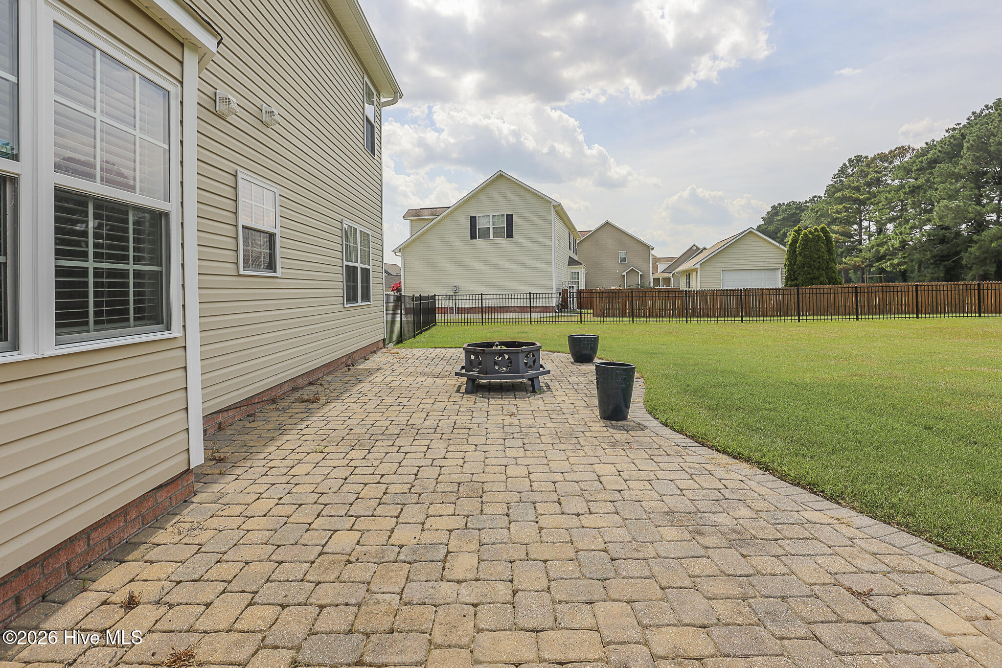 202 S River Drive Property Photo 52