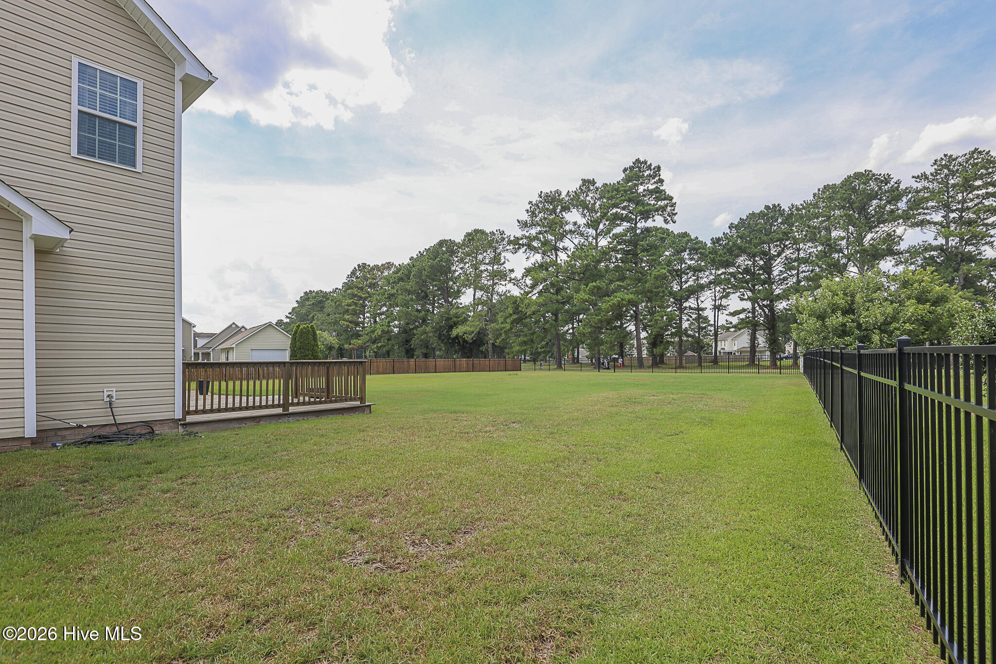 202 S River Drive Property Photo 53