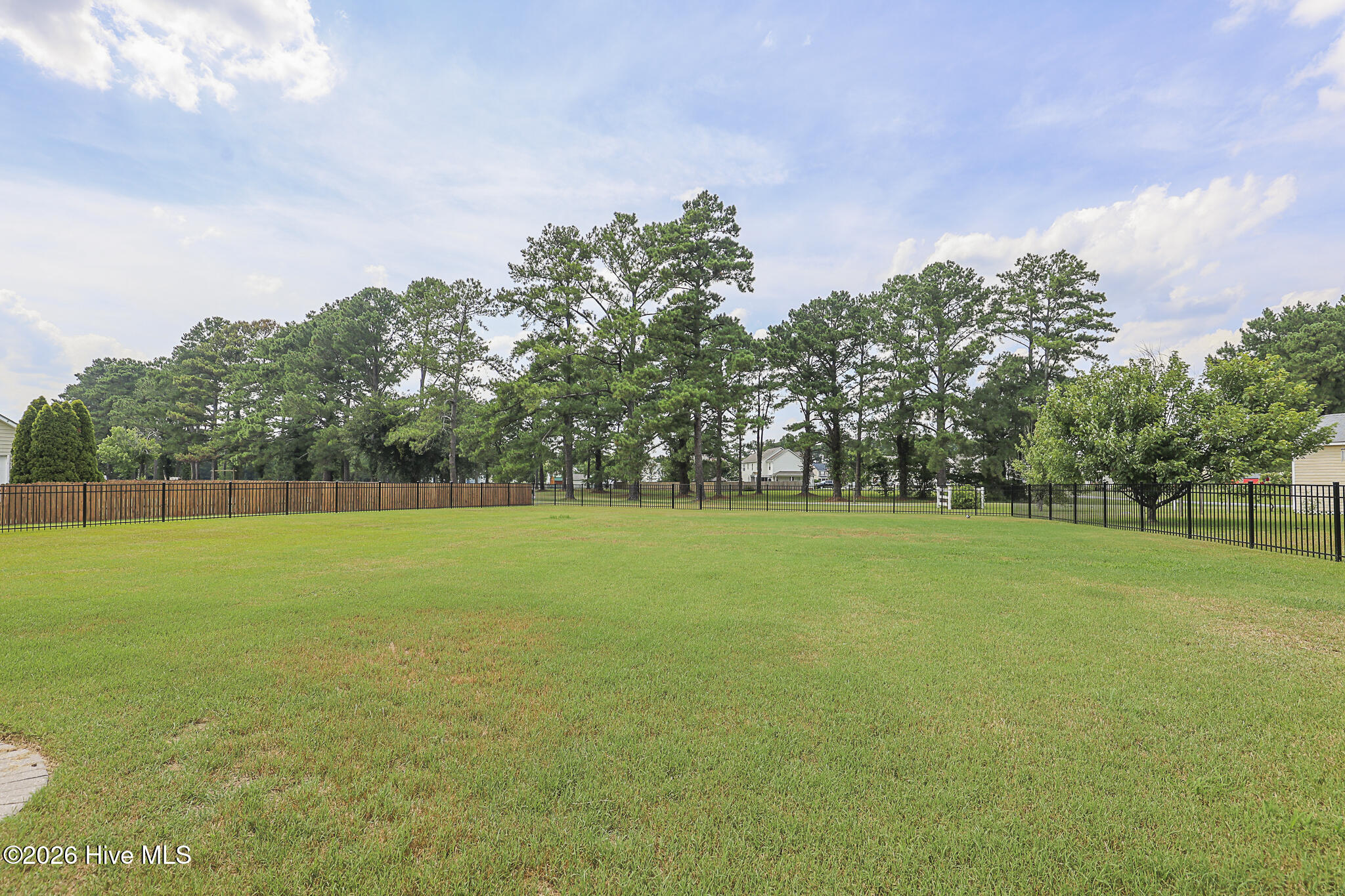 202 S River Drive Property Photo 56