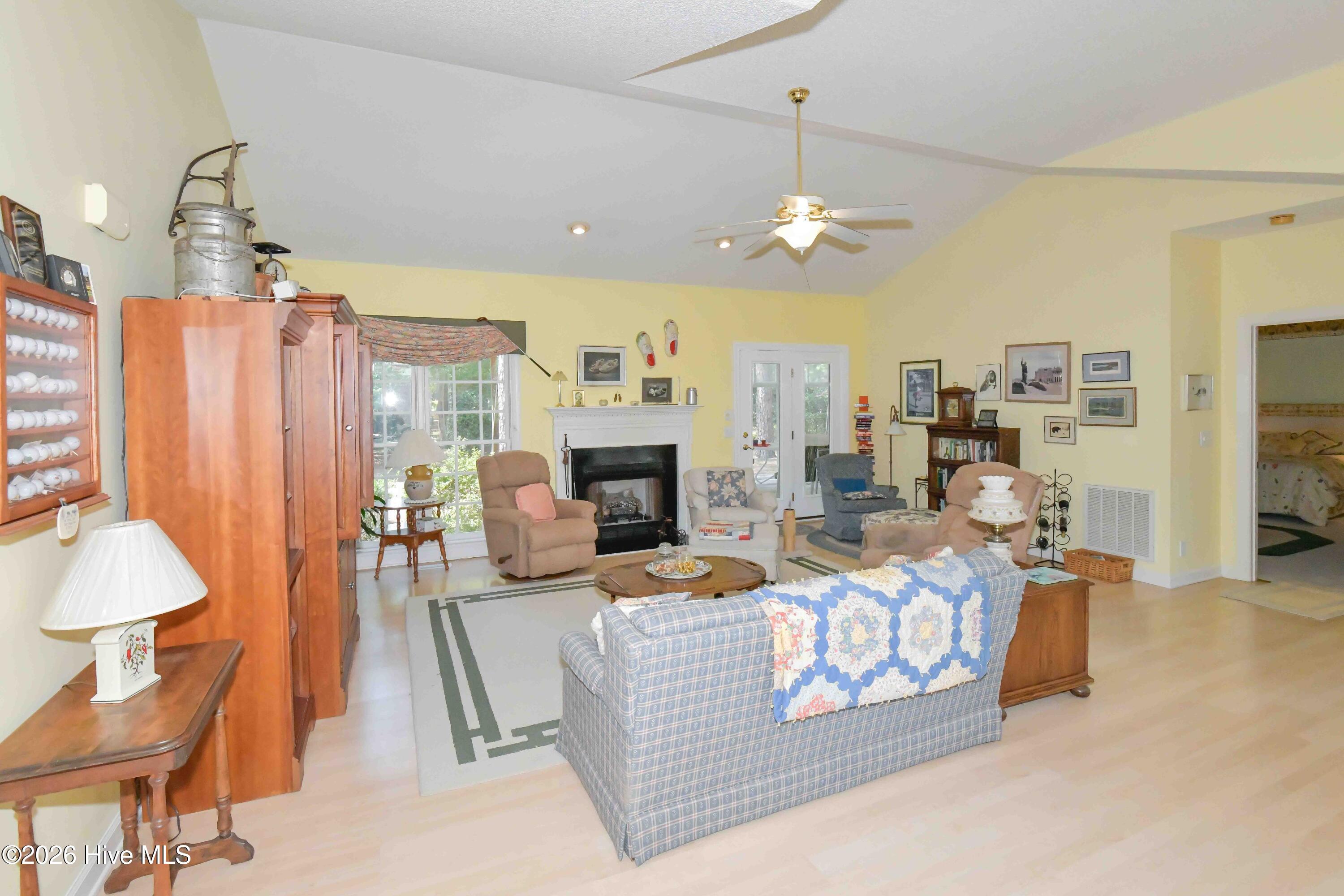 3 Pin Cherry Lane Property Photo 9
