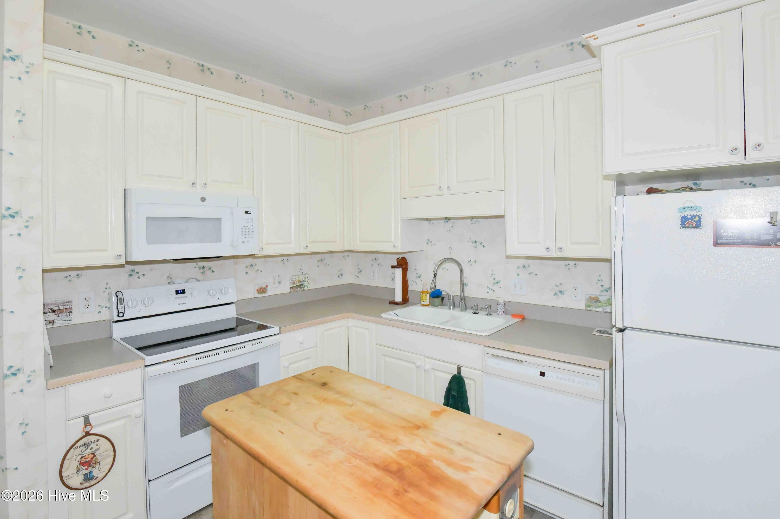 3 Pin Cherry Lane Property Photo 15