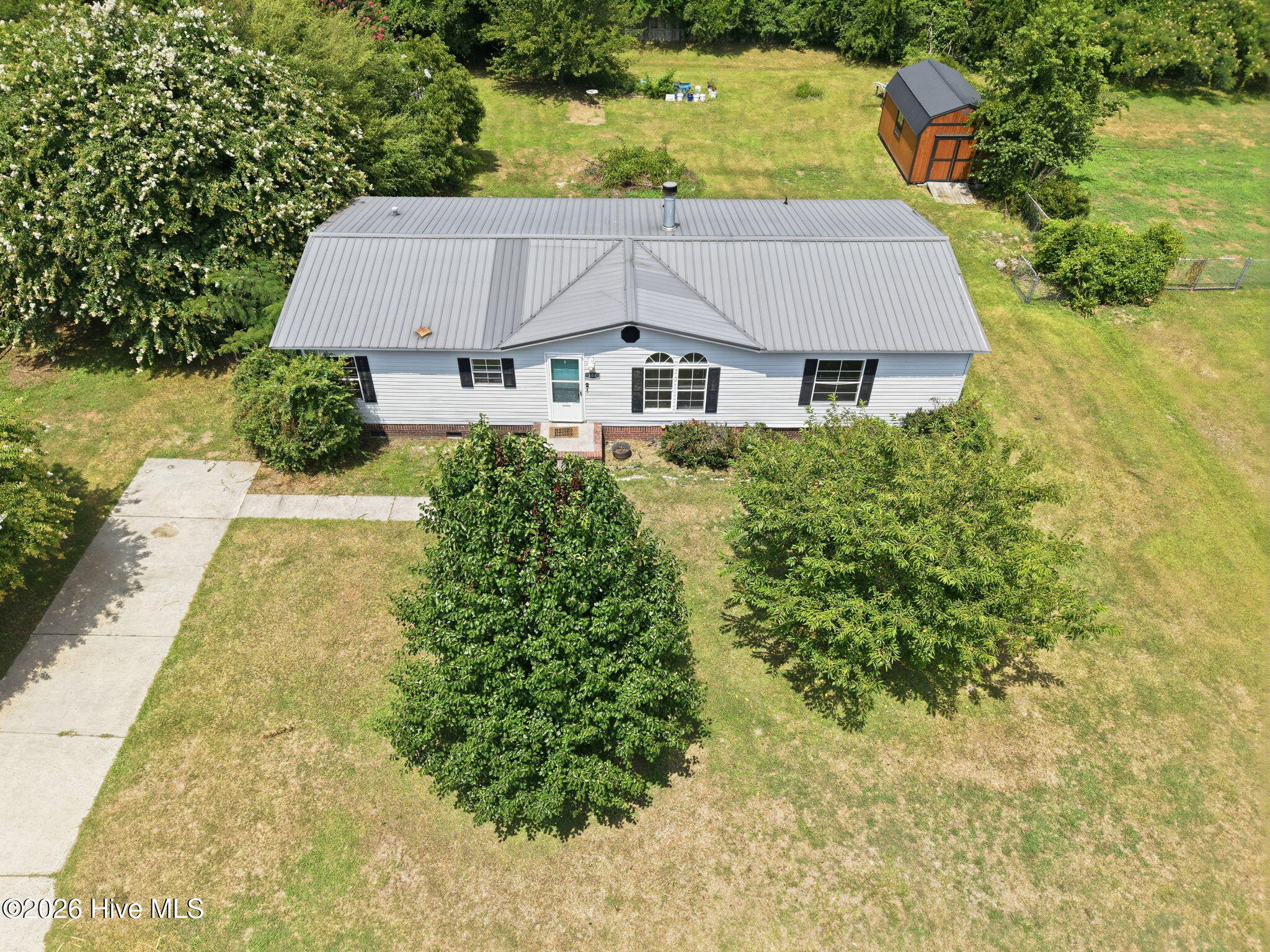 104 Kayla Court Property Photo 3