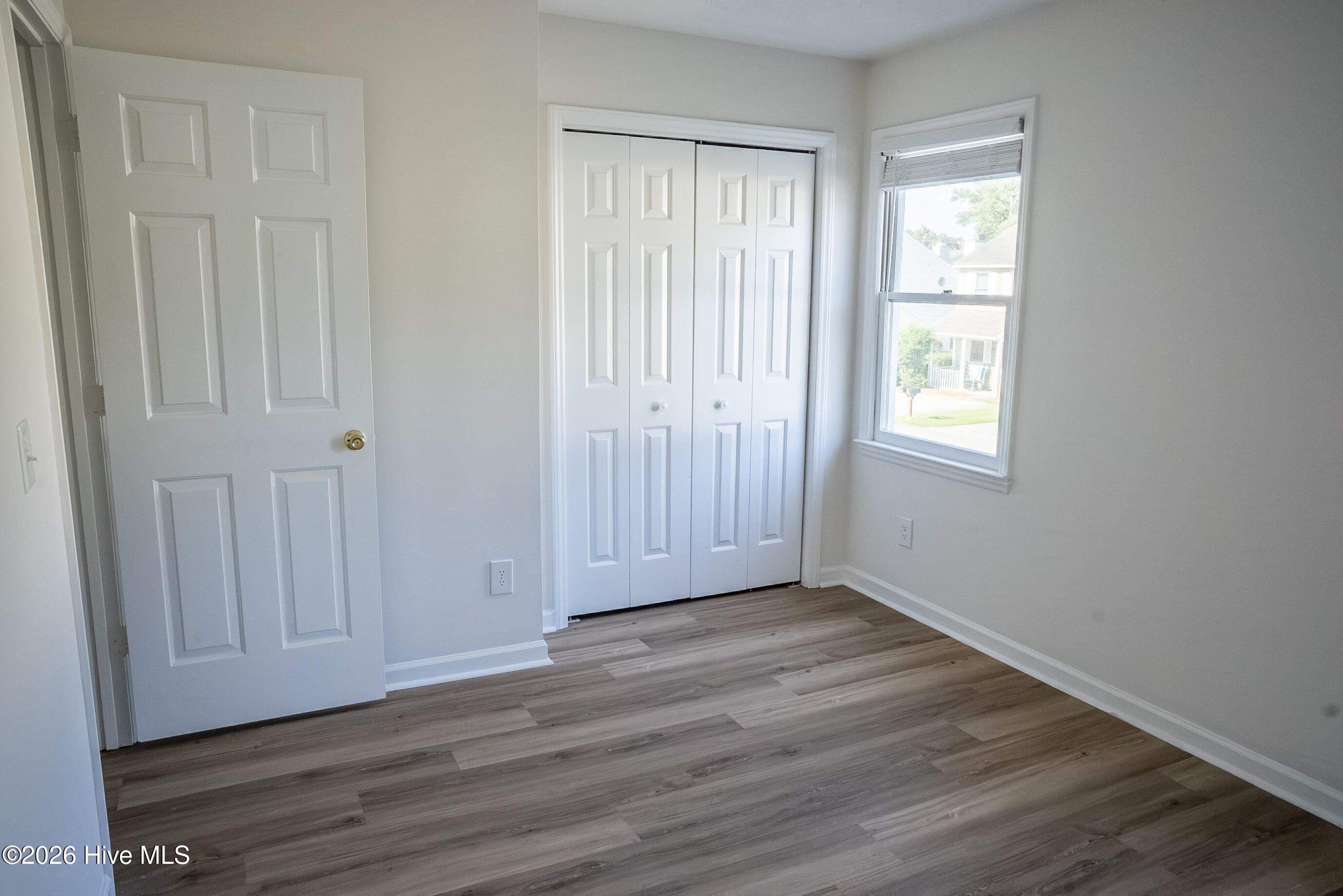 137 Lullwater Drive Apt B Property Photo 16